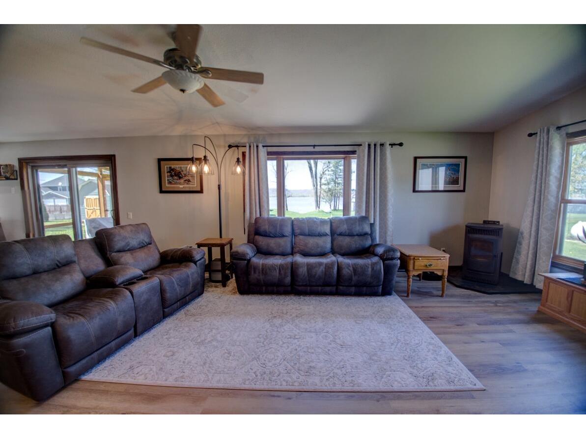 102 N Pearl Stoddard WI 54658 1959881 image6