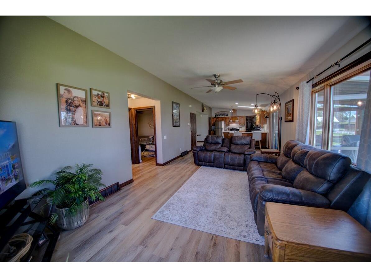 102 N Pearl Stoddard WI 54658 1959881 image7