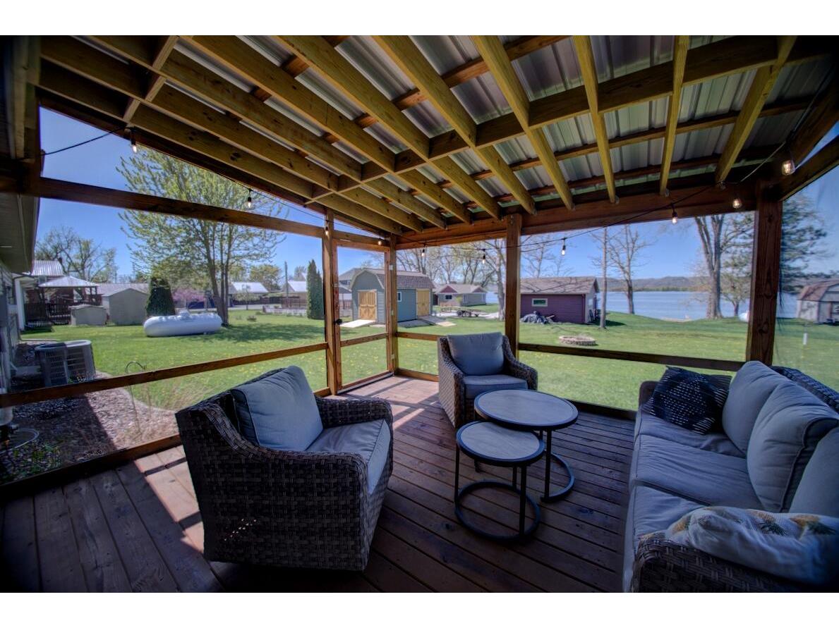102 N Pearl Stoddard WI 54658 1959881 image9