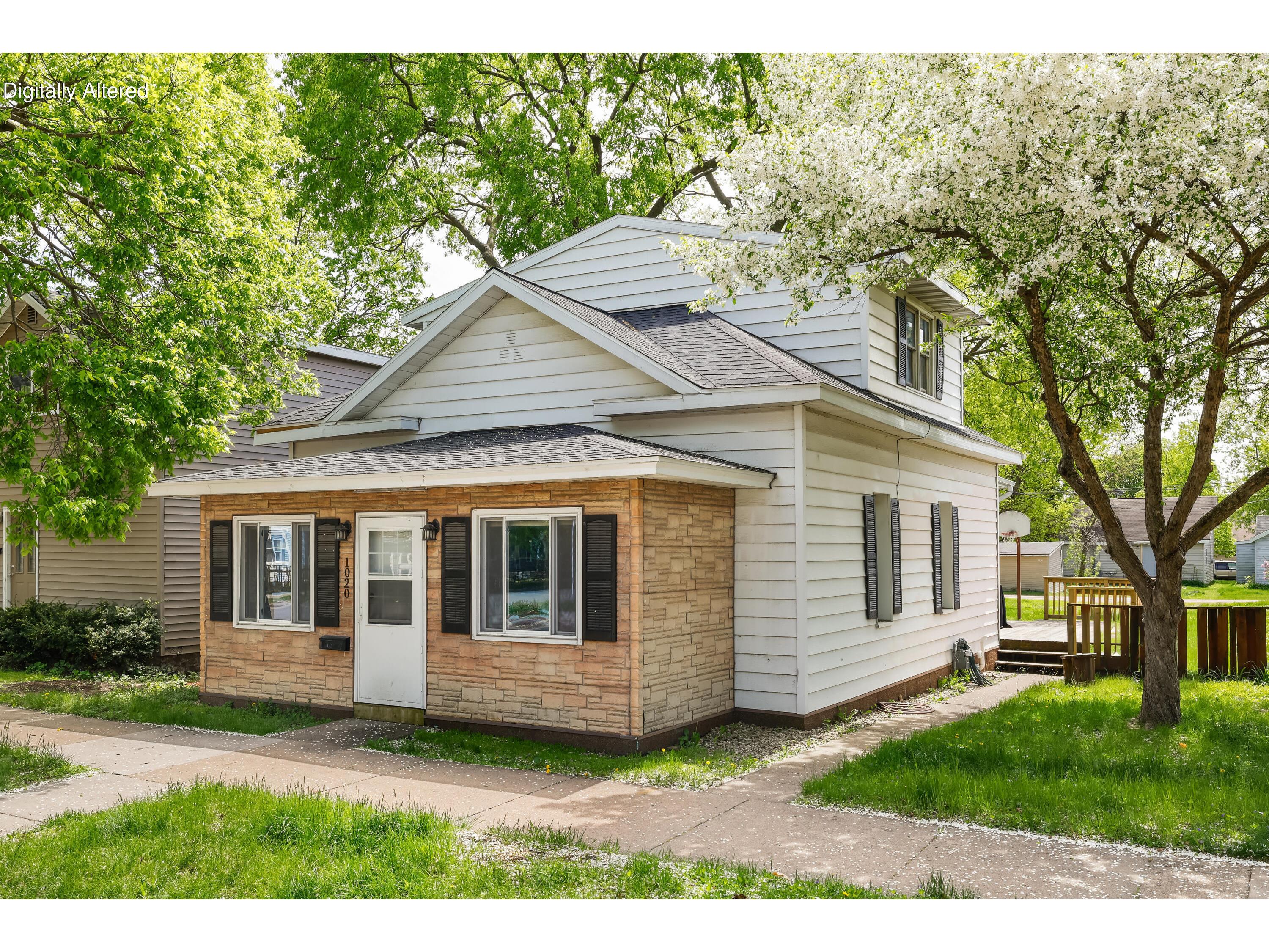 1020 Farnam La Crosse WI 54601 1961662 image1