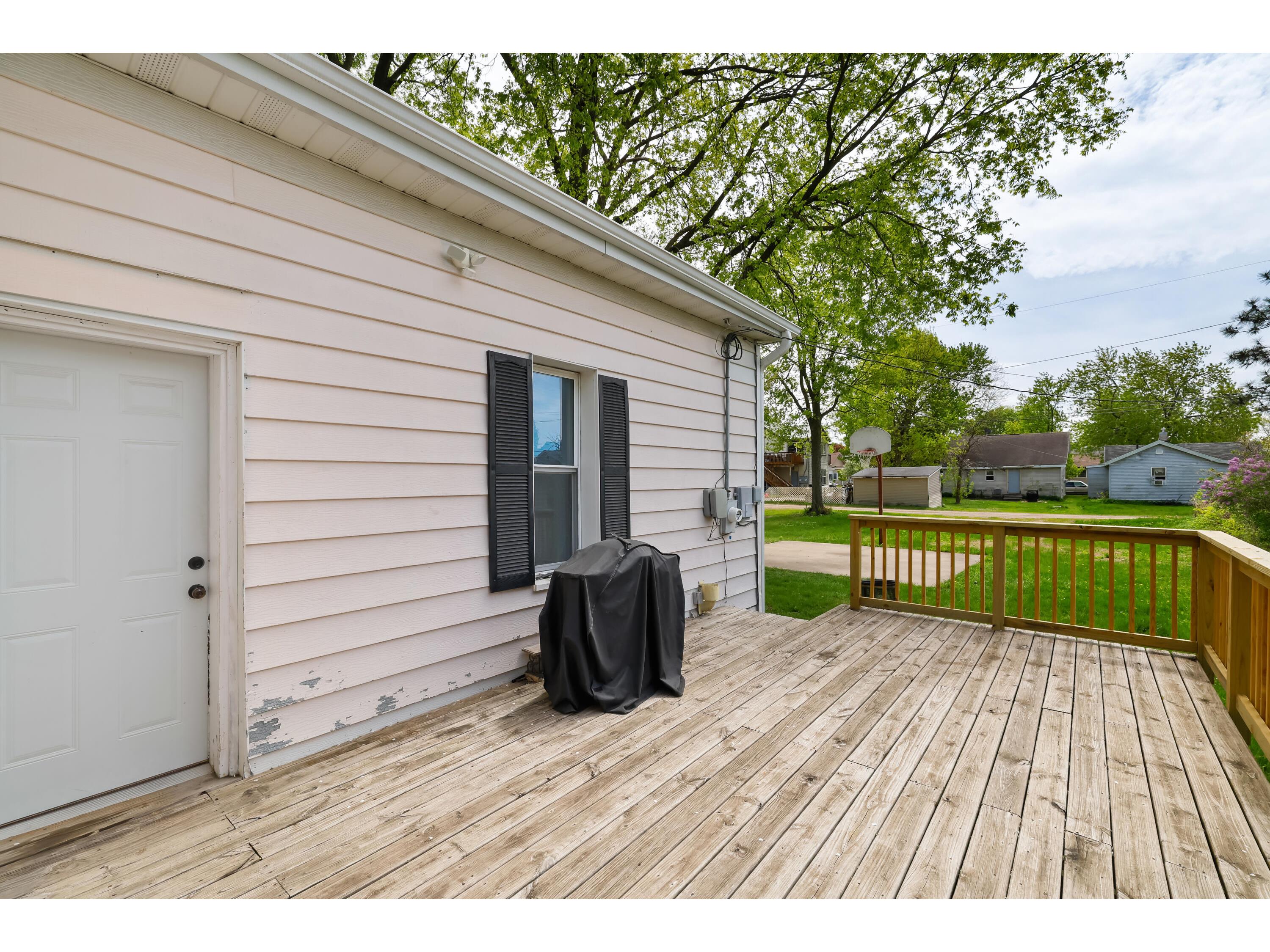 1020 Farnam La Crosse WI 54601 1961662 image14