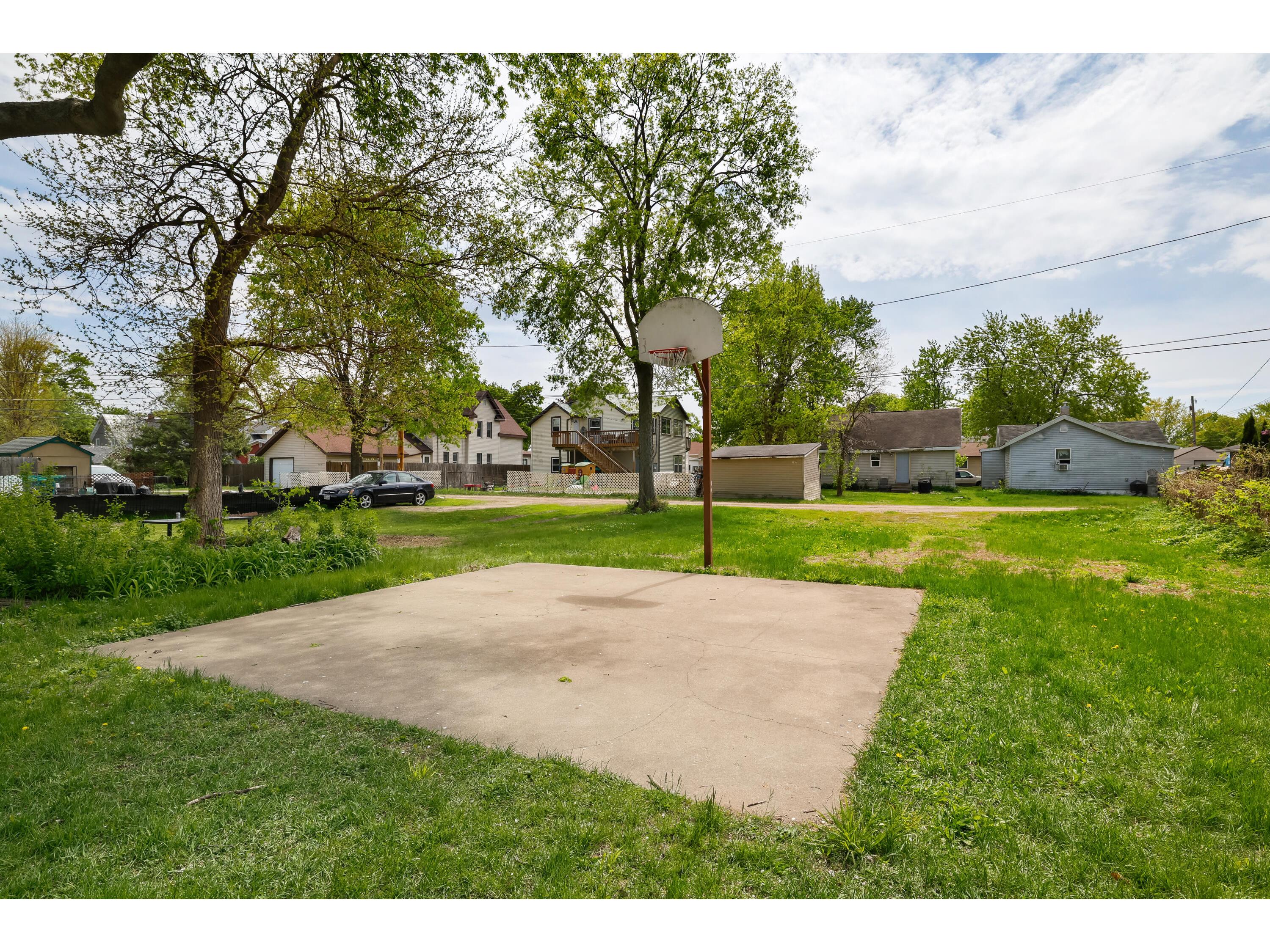 1020 Farnam La Crosse WI 54601 1961662 image15