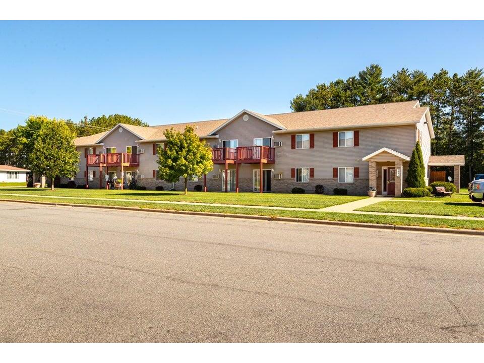 1021 Grandview Tomah WI 54660 1970159 image1