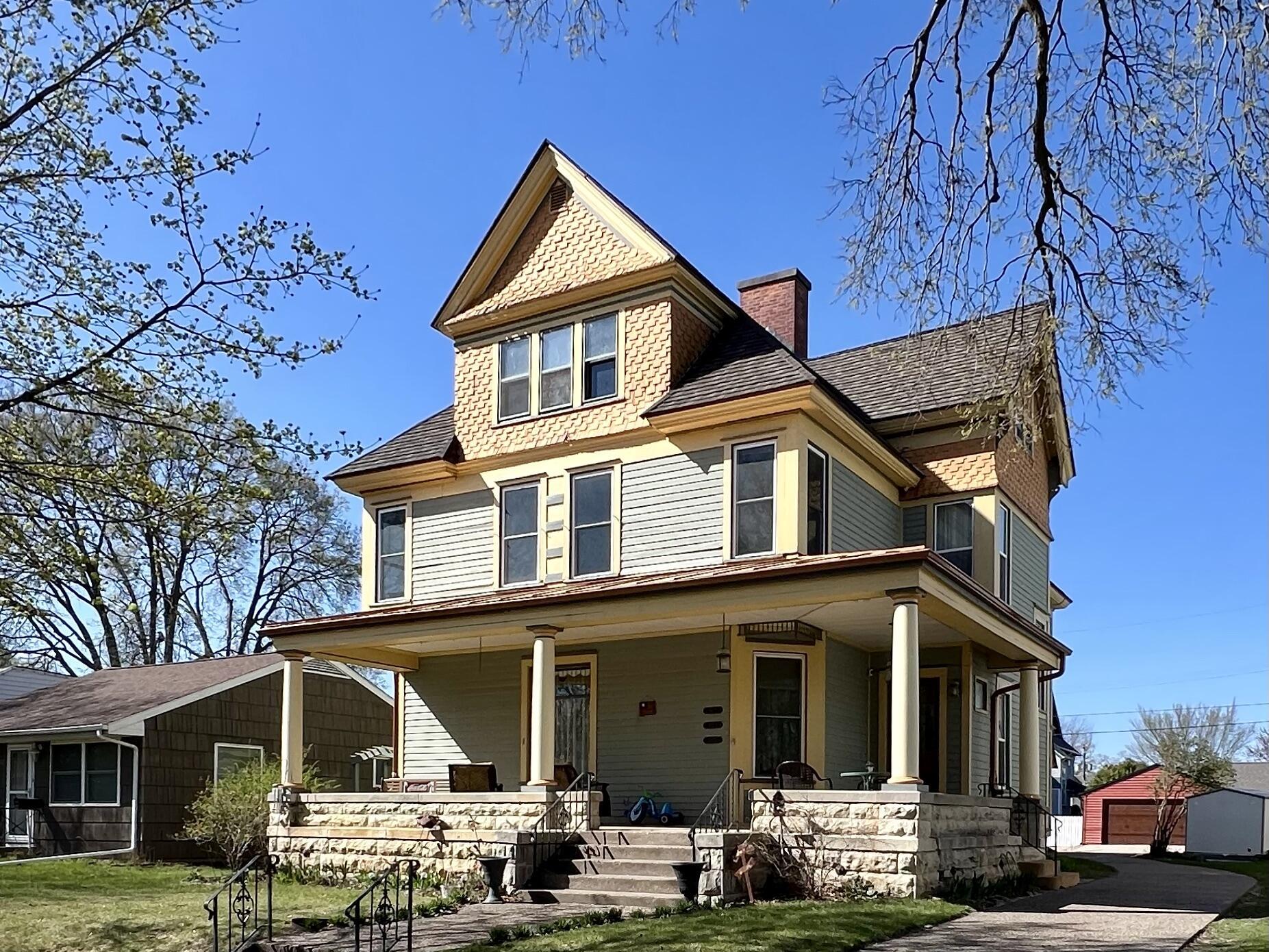 1023 Cameron #1021 1025 Cameron Ave La Crosse WI 54601 1871234 image1