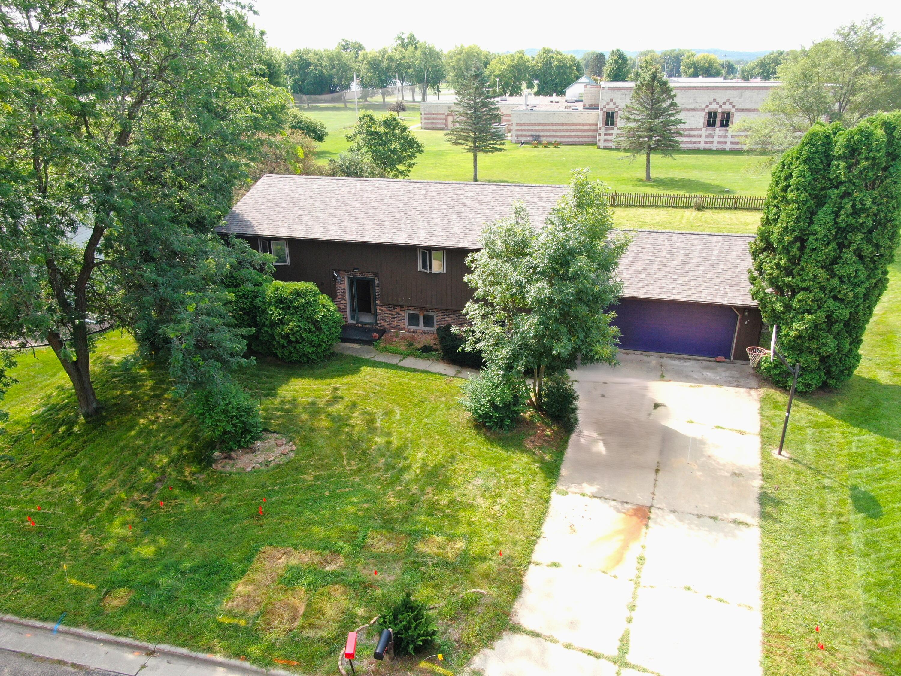 1023 S Fairway Sparta WI 54656 1888517 image1