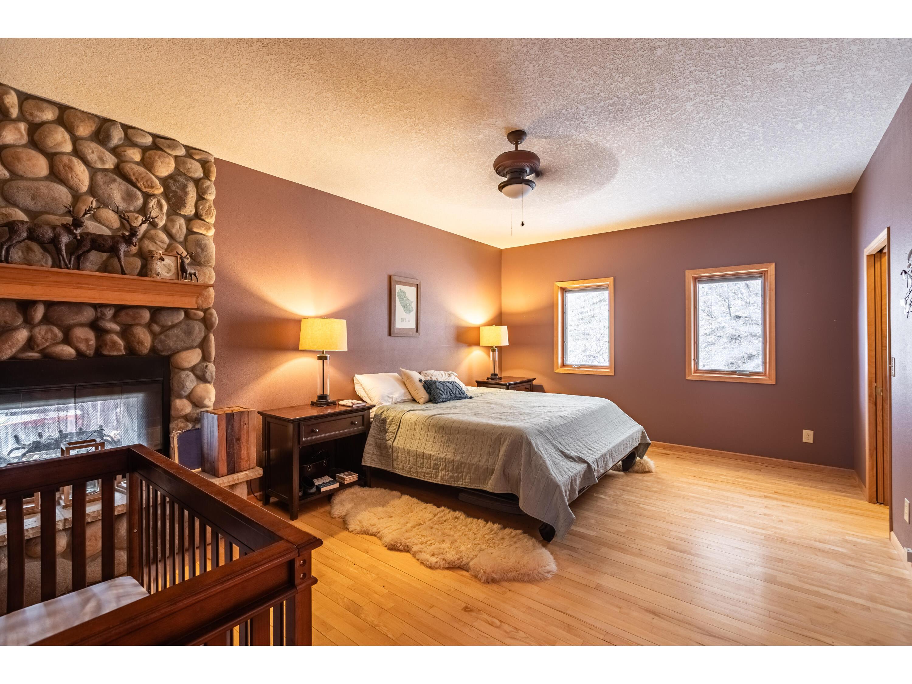 10235 Tavern Clayton WI 54655 1955581 image10
