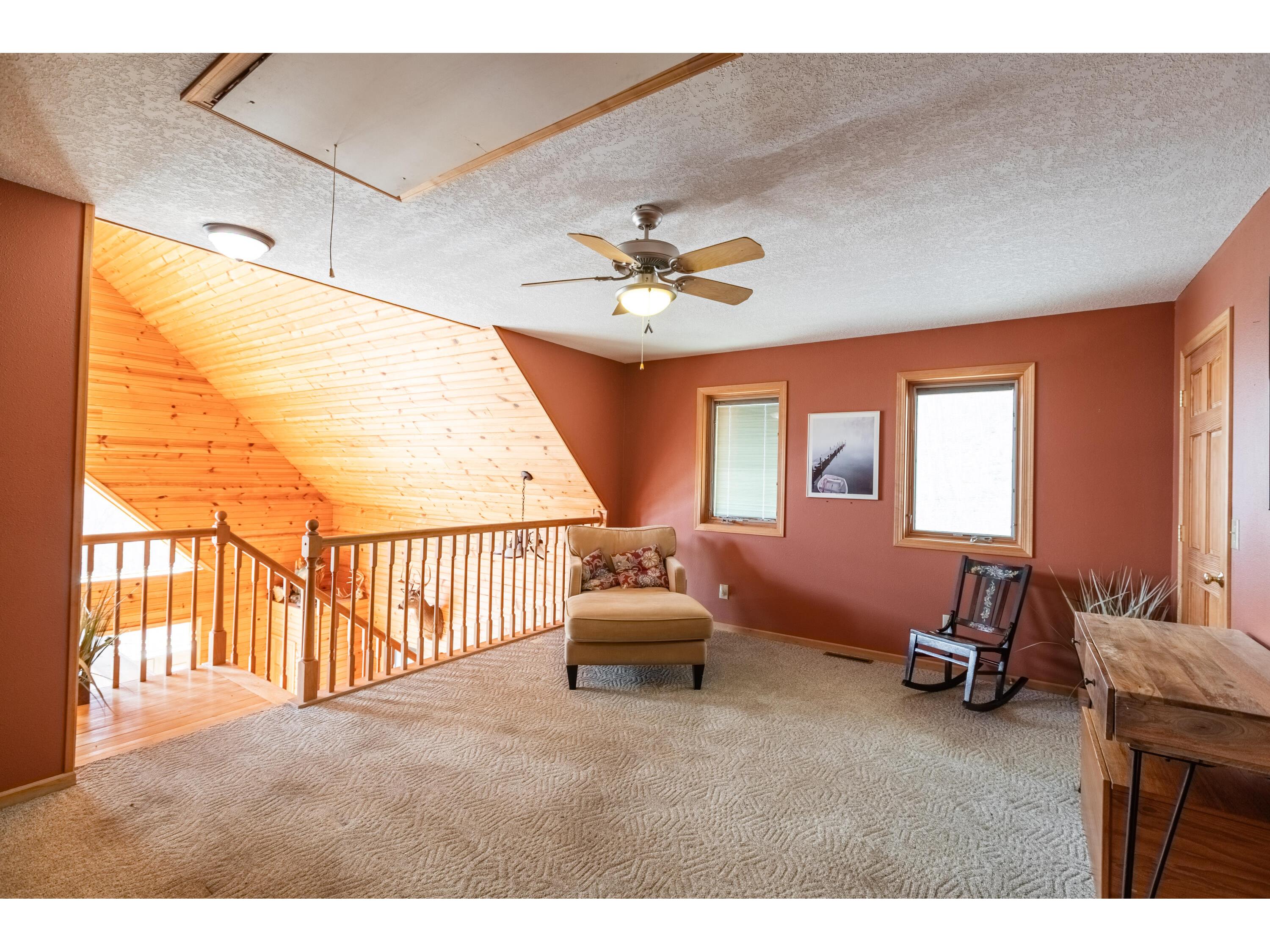 10235 Tavern Clayton WI 54655 1955581 image13