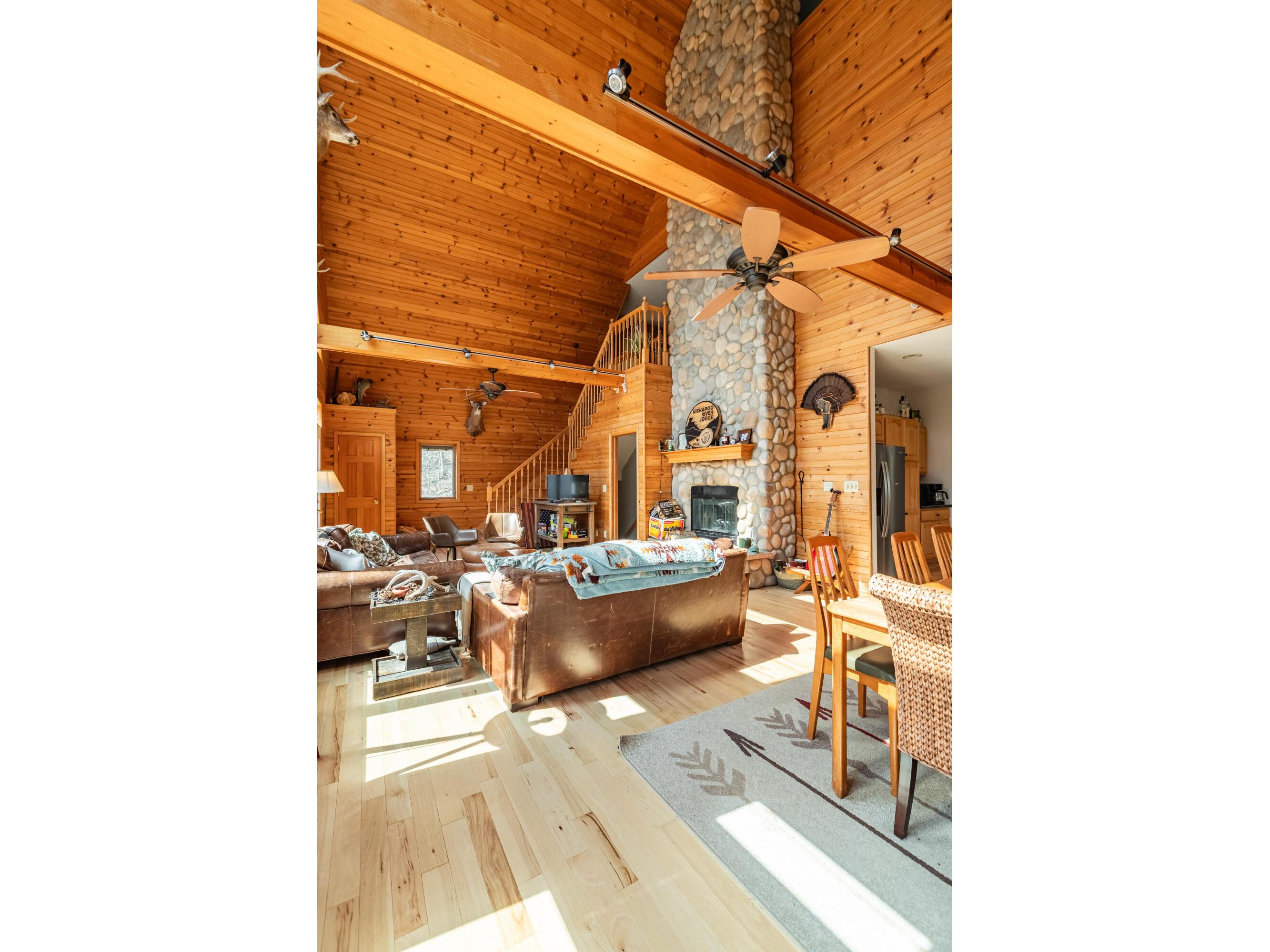 10235 Tavern Clayton WI 54655 1955581 image6