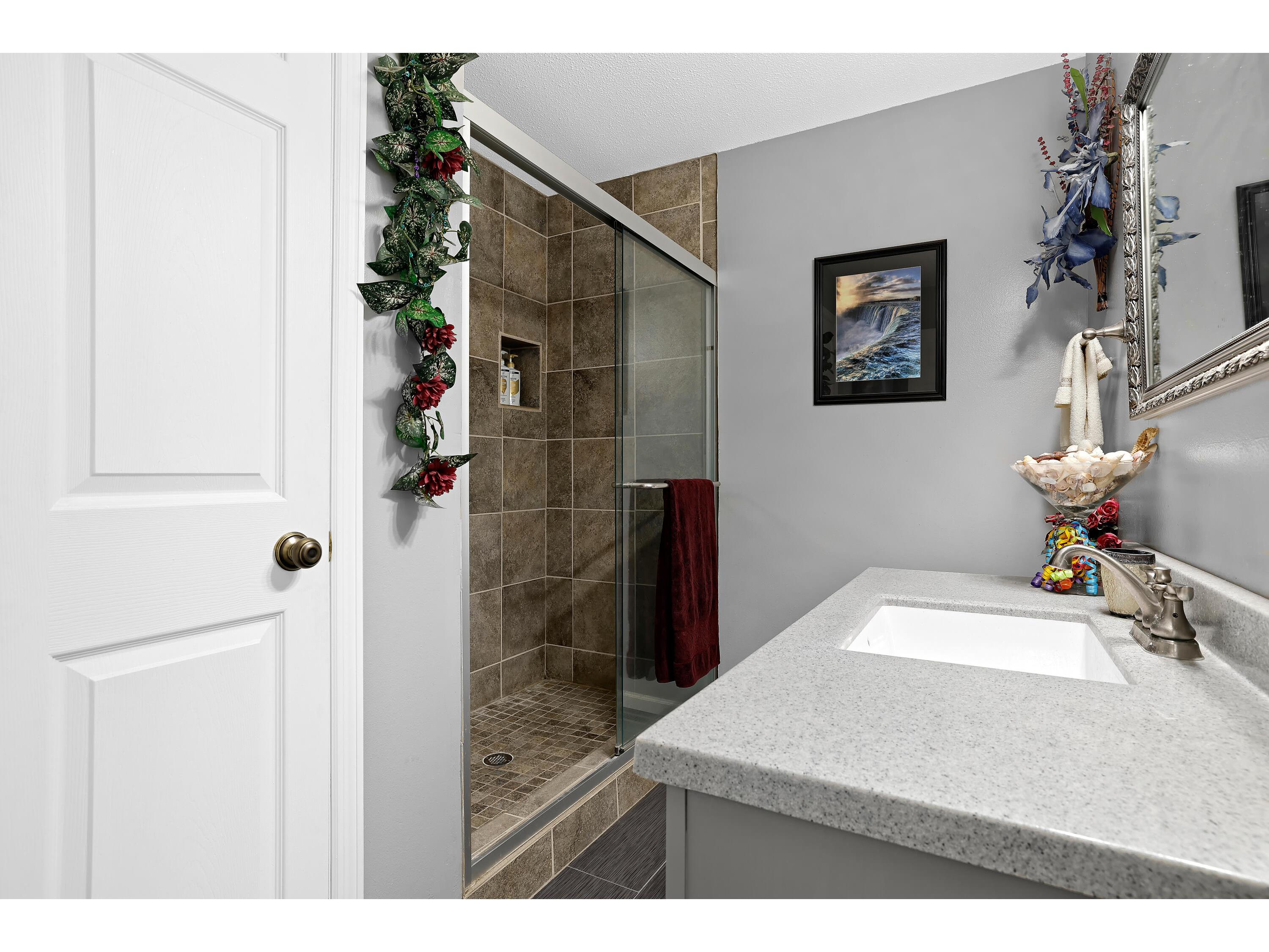 1025 Lauderdale Onalaska WI 54650 1941031 image24