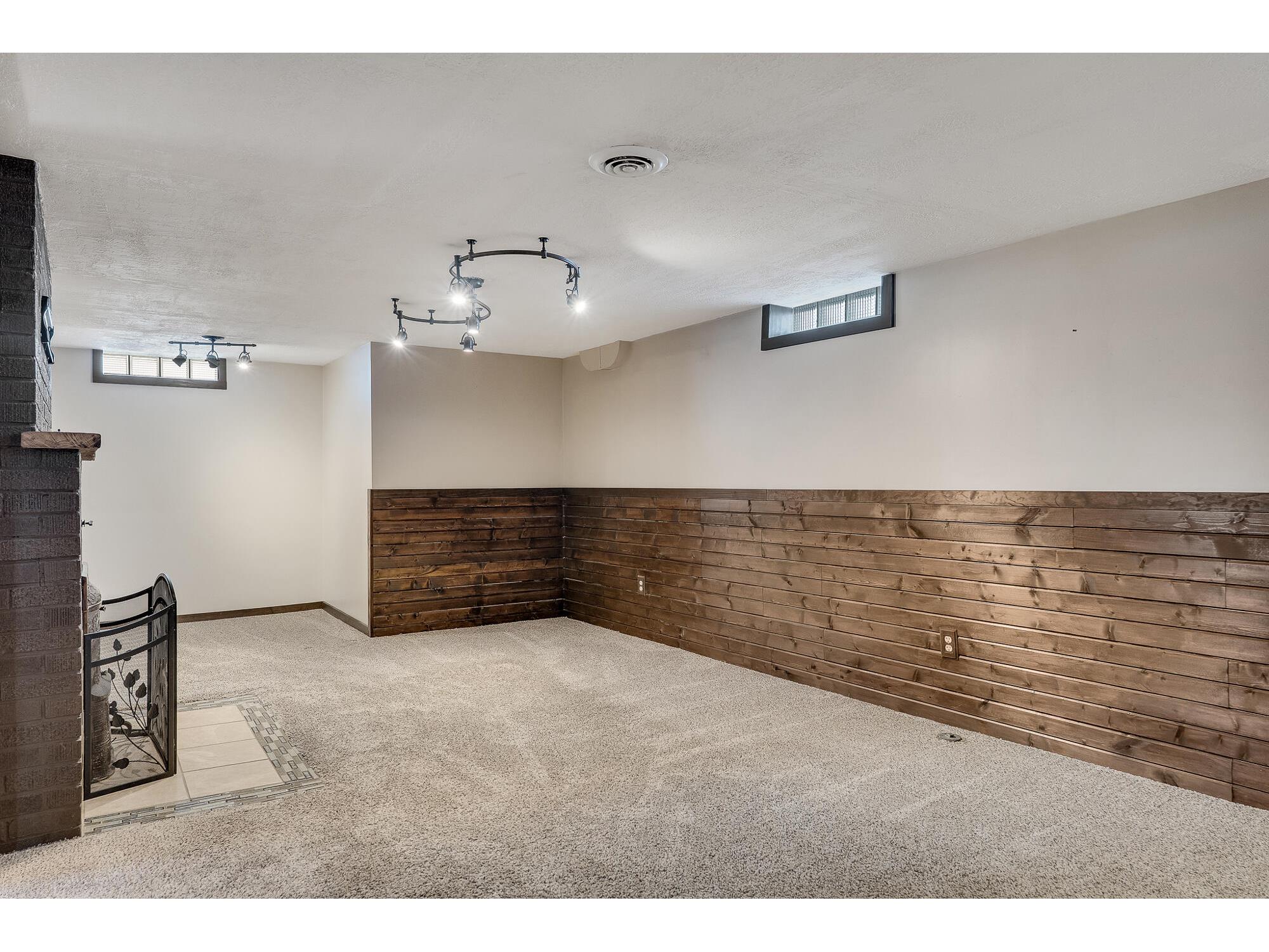 1028 Main Onalaska WI 54650 1954639 image16