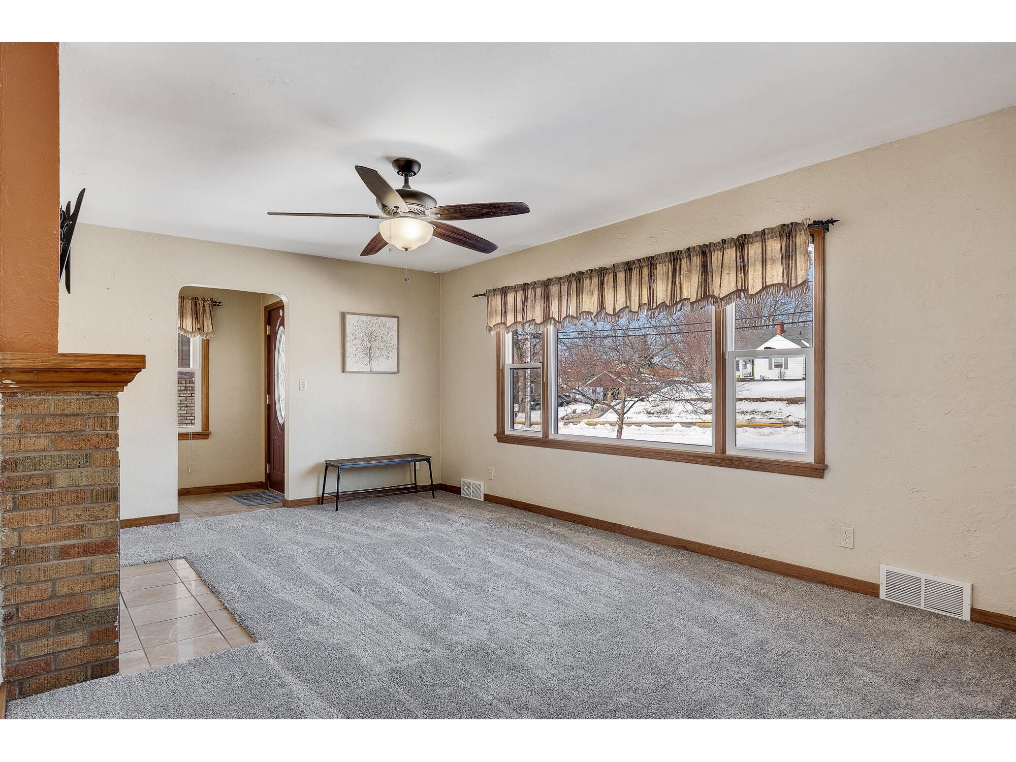 1028 Main Onalaska WI 54650 1954639 image4