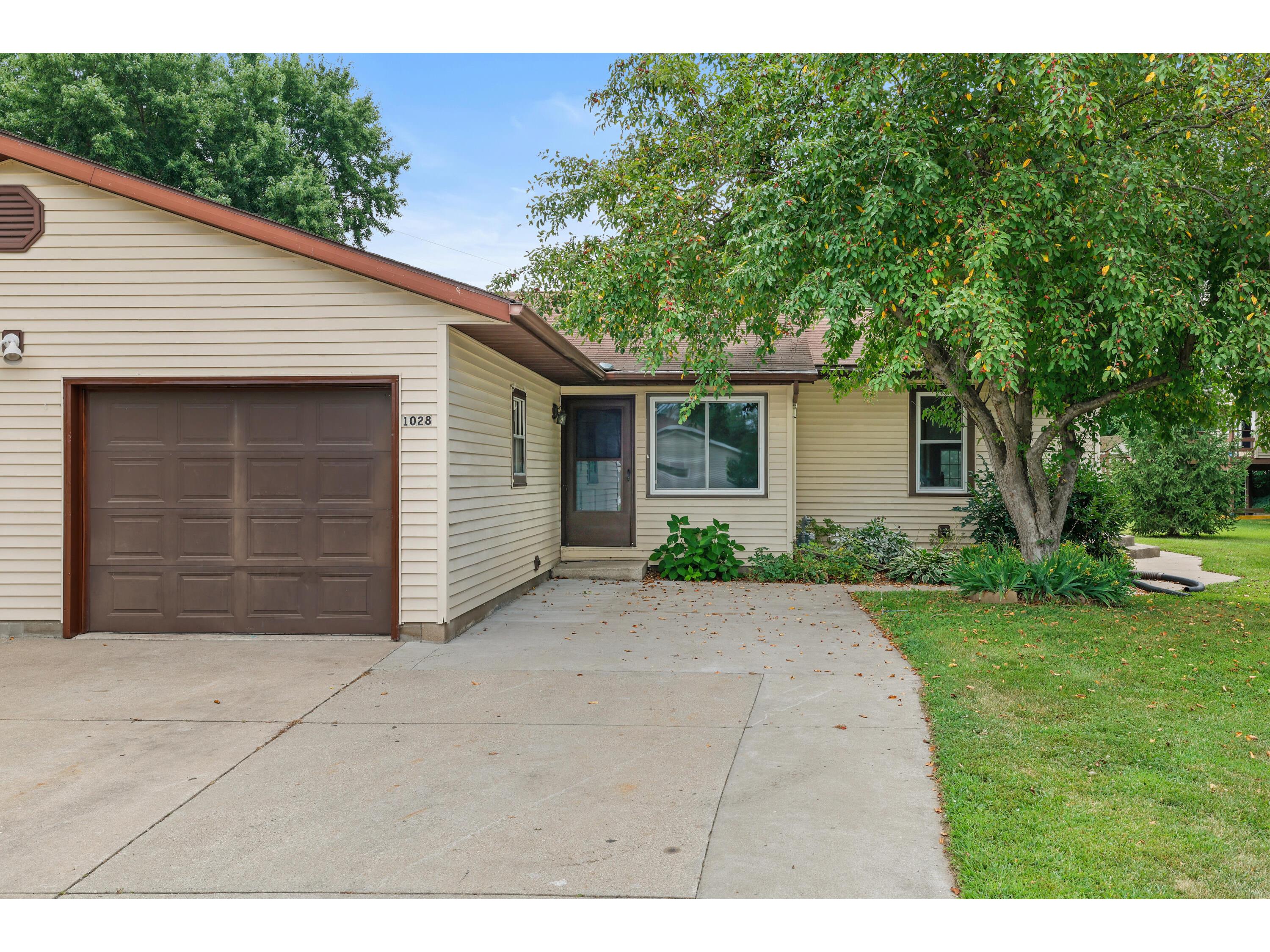 1028 Terrace Onalaska WI 54650 1931931 image1