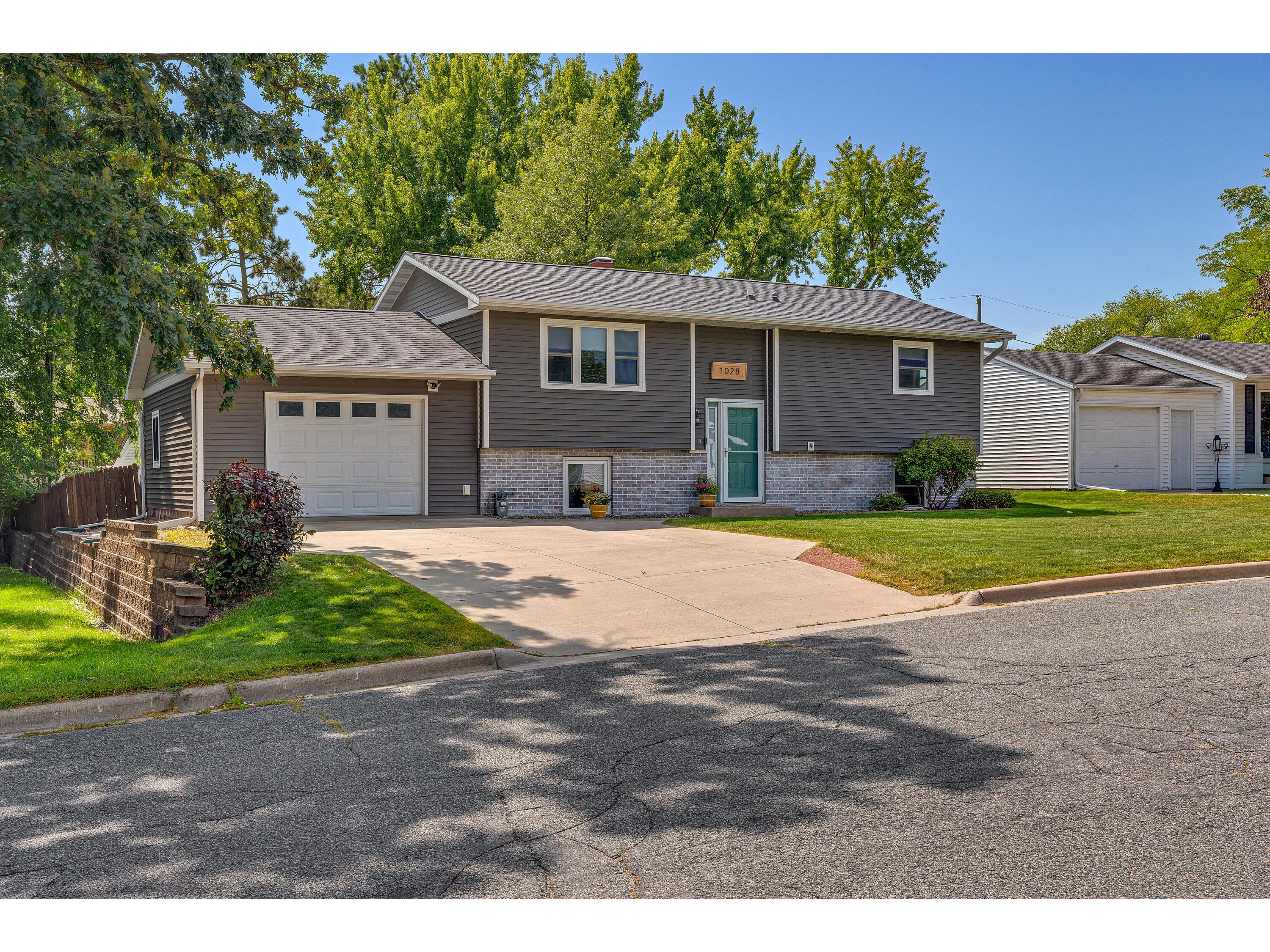 1028 Well Onalaska WI 54650 1934445 image1