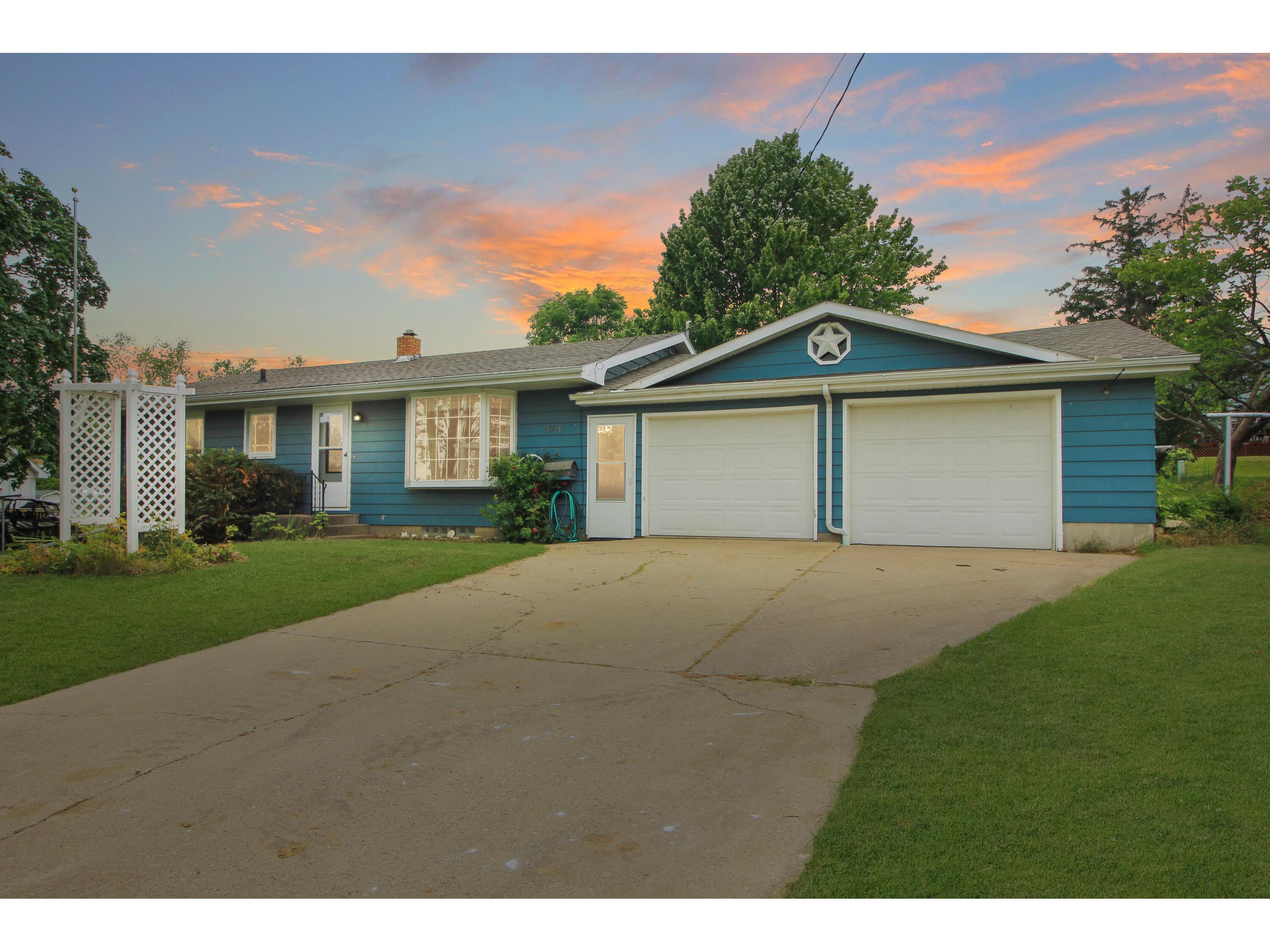 104 Elm St, Westby, WI 54667 MLS 1748658 Edina Realty