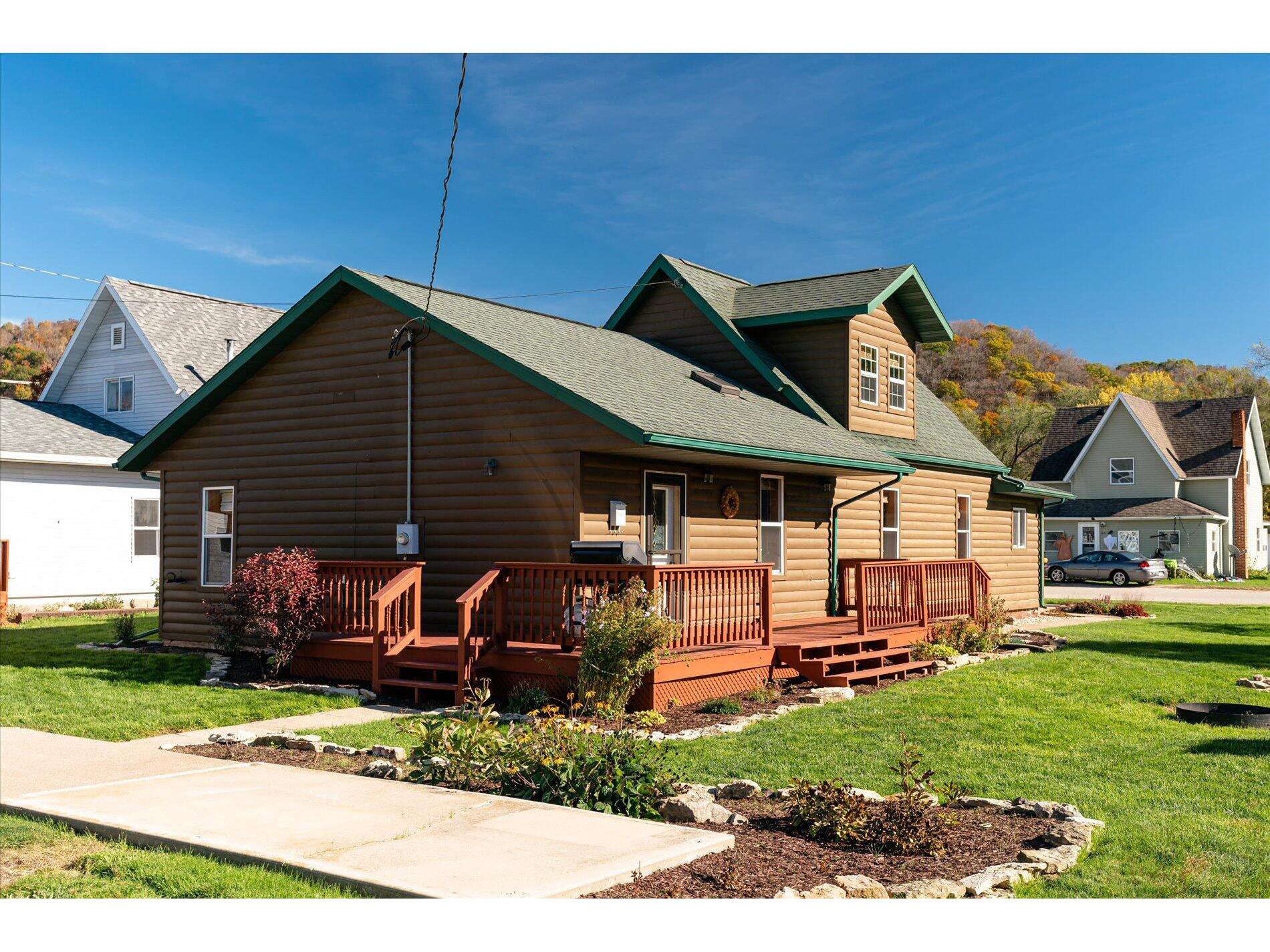 104 Plane St, Soldiers Grove, WI, 54655 MLS 1816514 Edina Realty