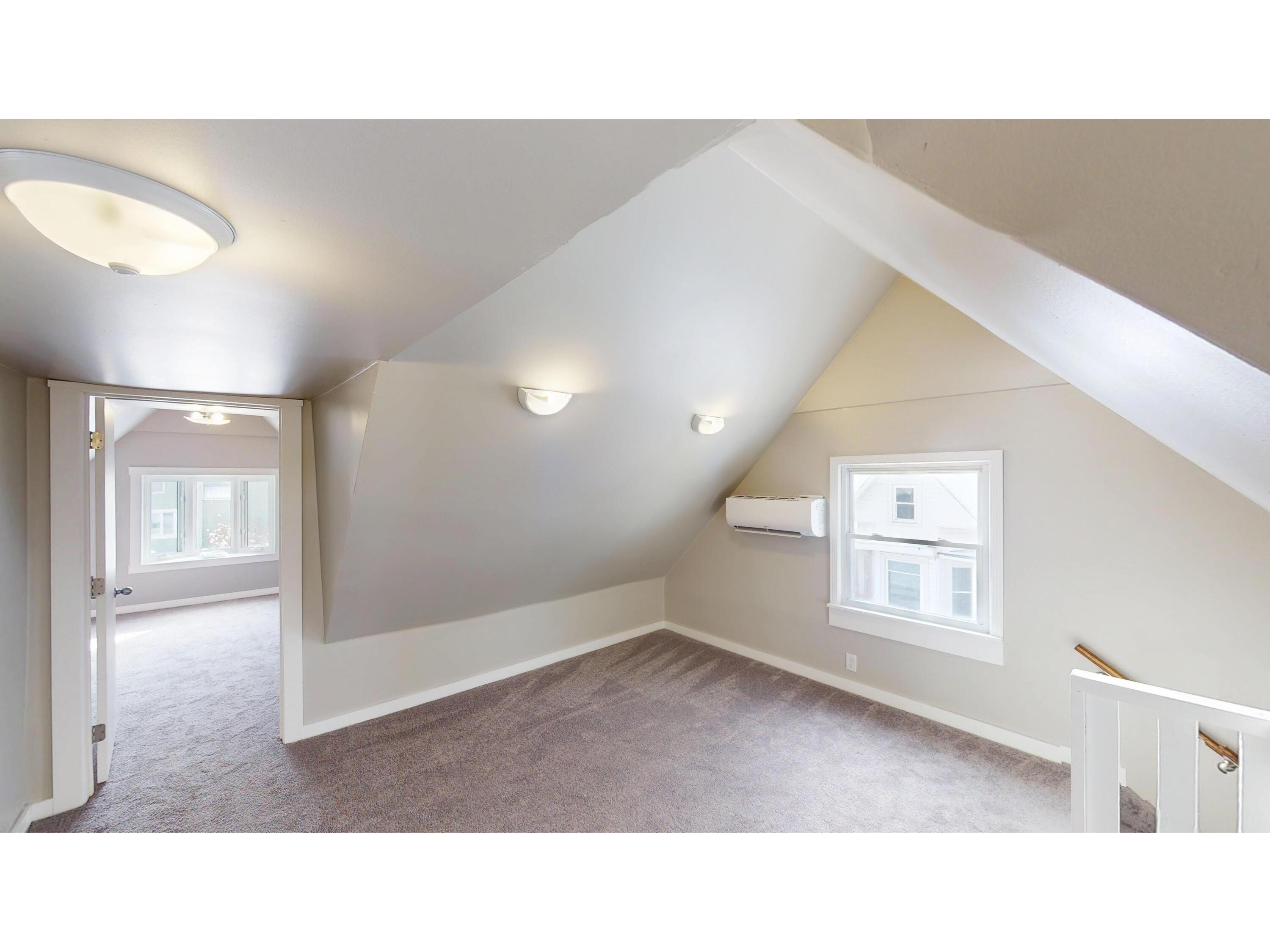 104 W 5th Cochrane WI 54622 1944500 image35