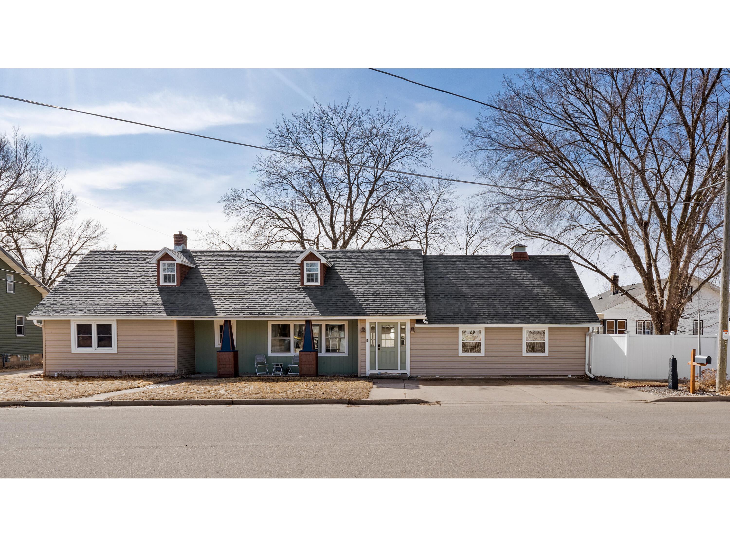 104 Wall Holmen WI 54636 1909575 image1