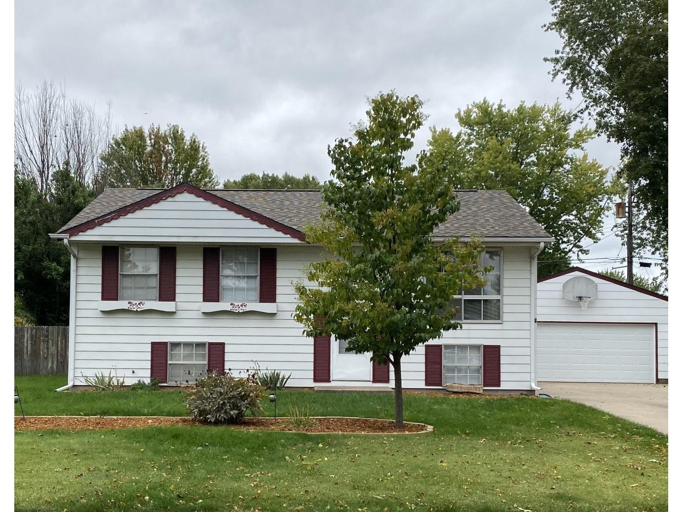 1043 Green Onalaska WI 54650 1875915 image1