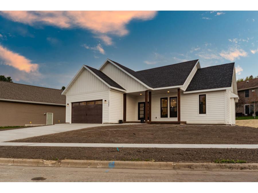 1043 John St, West Salem, WI 54669 MLS 1737961 Edina Realty