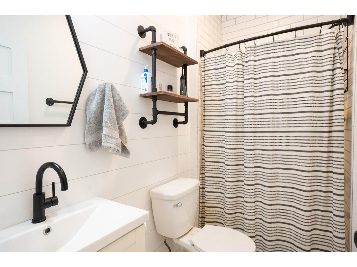 1043 John West Salem WI 54669 1948355 image16