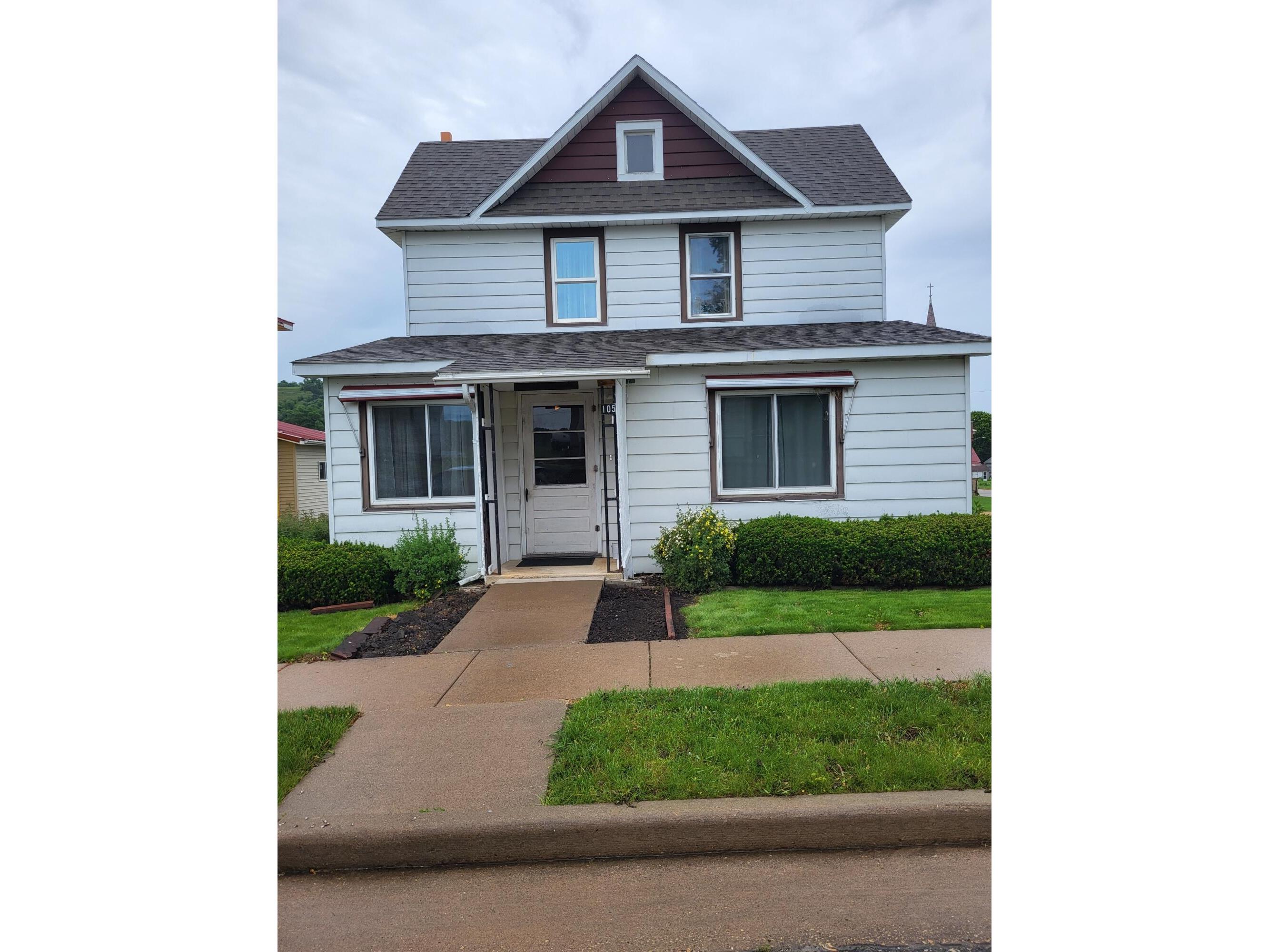 105 N West Norwalk WI 54648 1922959 image1