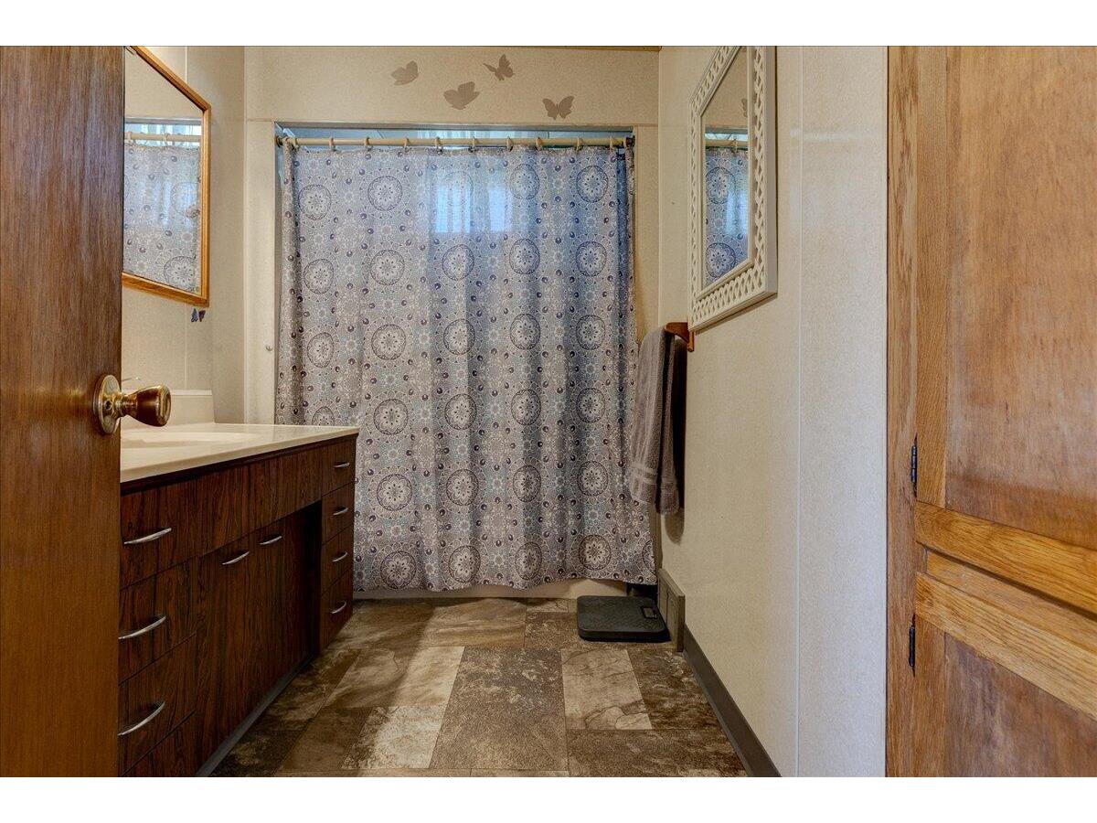 1053 Mitscher Hillsboro WI 54634 1965743 image12