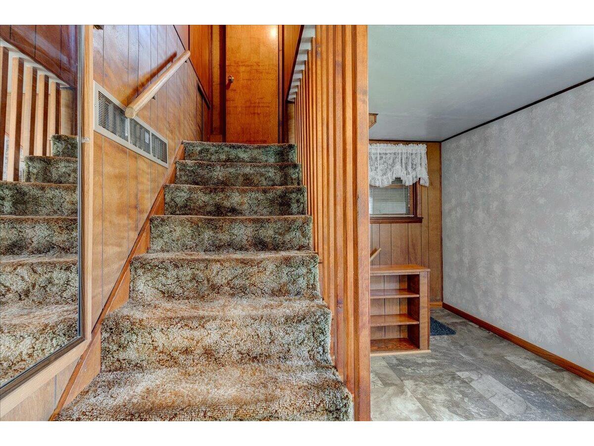 1053 Mitscher Hillsboro WI 54634 1965743 image20