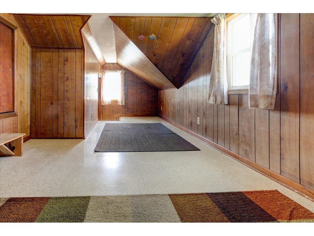 1053 Mitscher Hillsboro WI 54634 1965743 image23