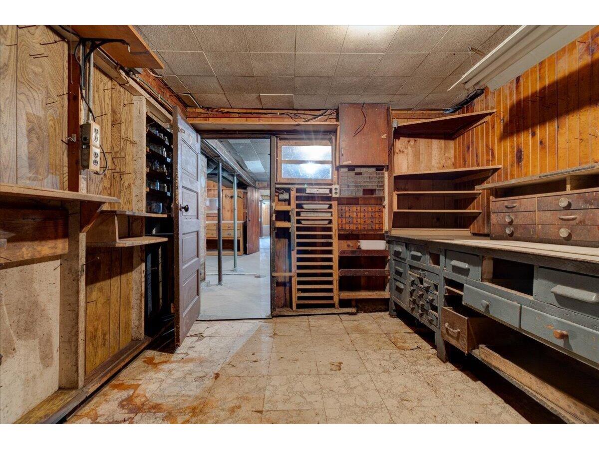 1053 Mitscher Hillsboro WI 54634 1965743 image33