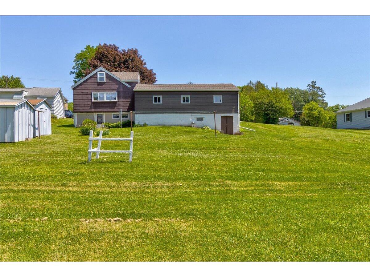 1053 Mitscher Hillsboro WI 54634 1965743 image43