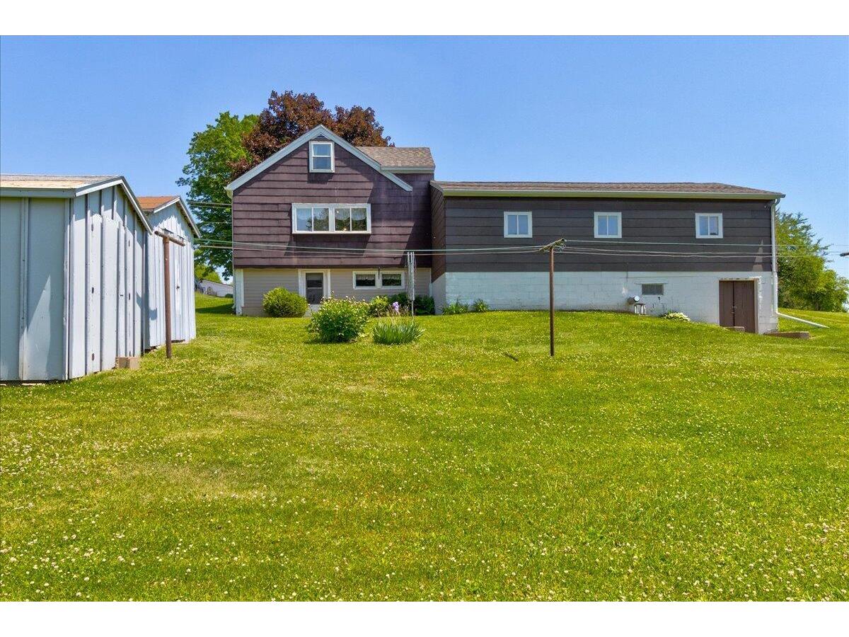 1053 Mitscher Hillsboro WI 54634 1965743 image44