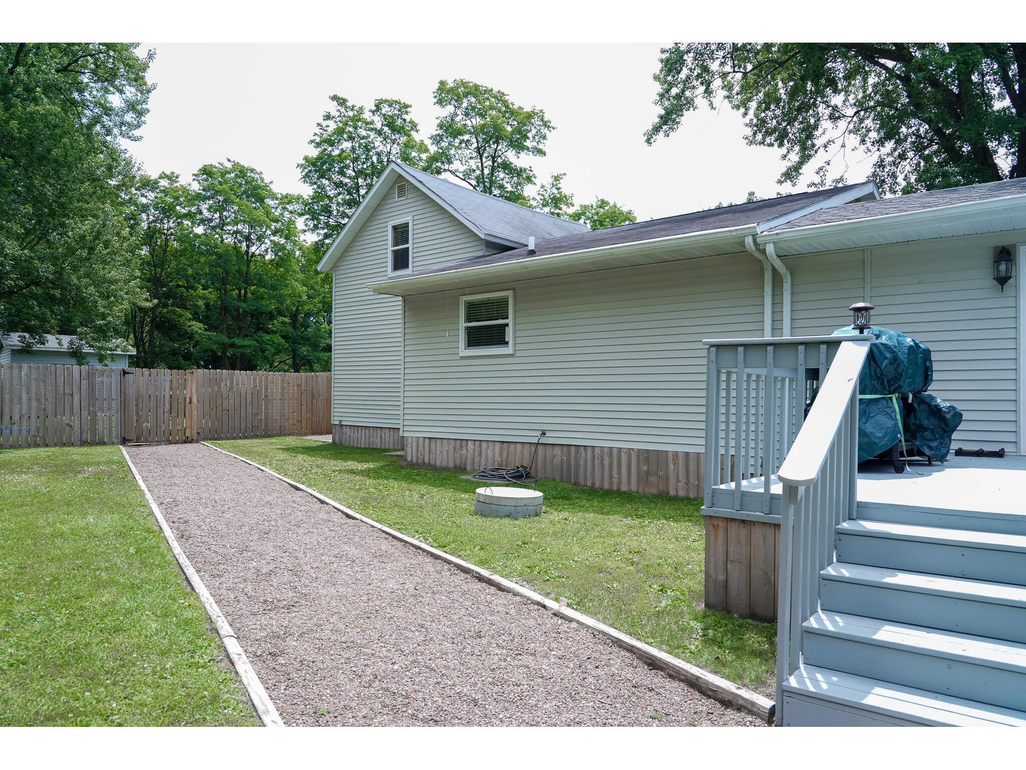 10560 Harmony Angelo WI 54656 1969557 image30