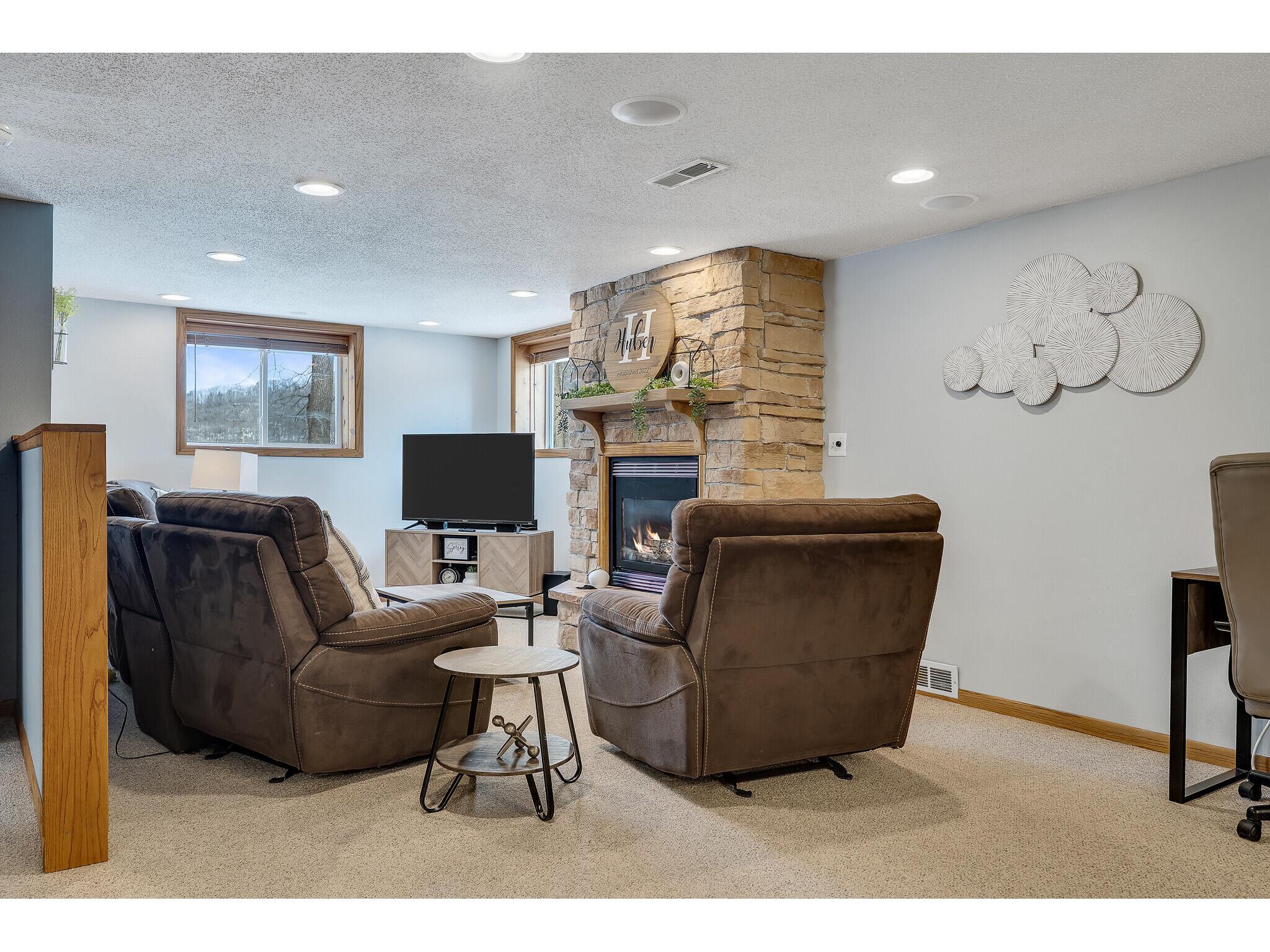 106 S Ridge Coon Valley WI 54623 1955105 image13