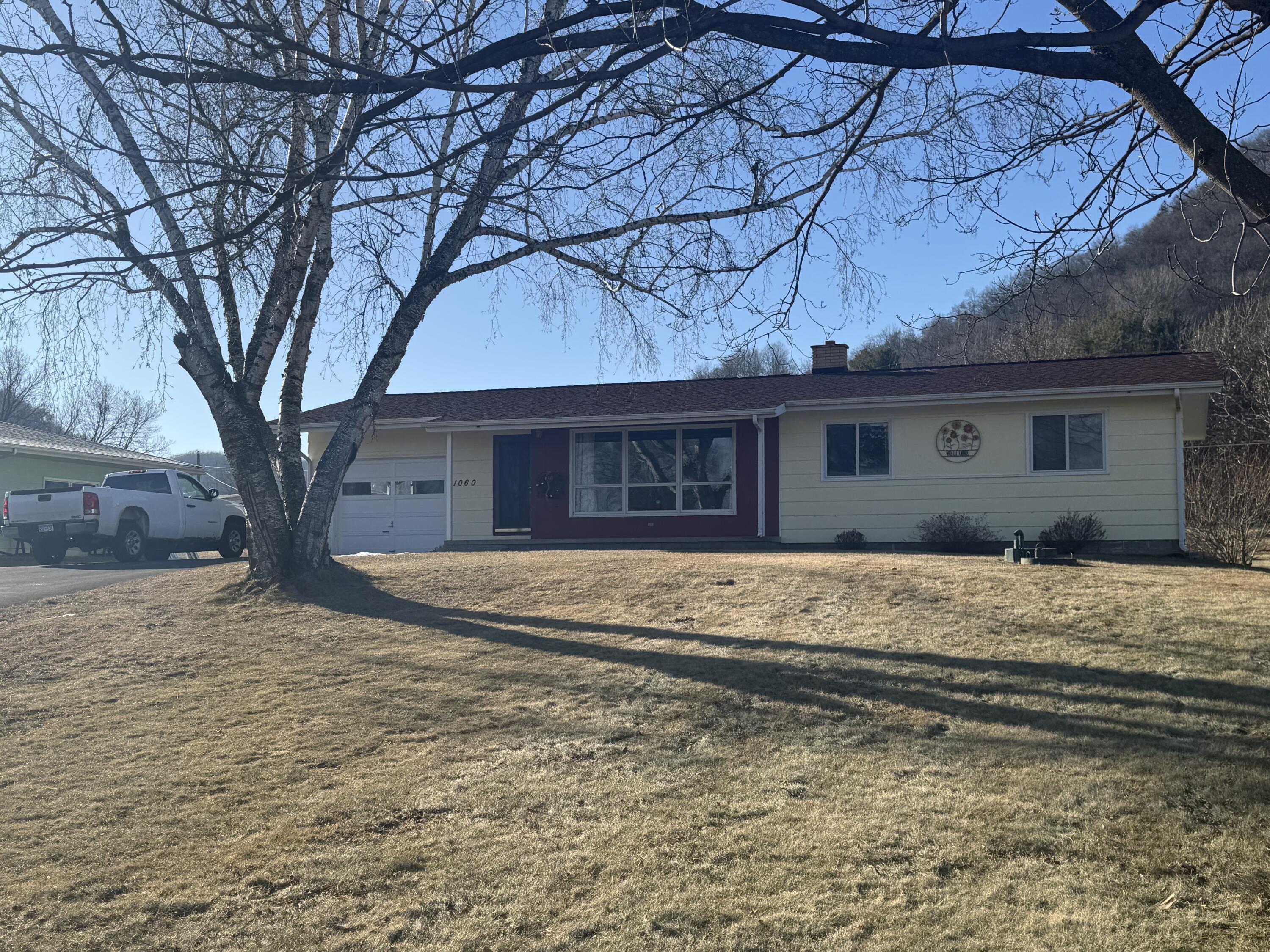 1060 Frontage Dakota MN 55925 1909941 image1