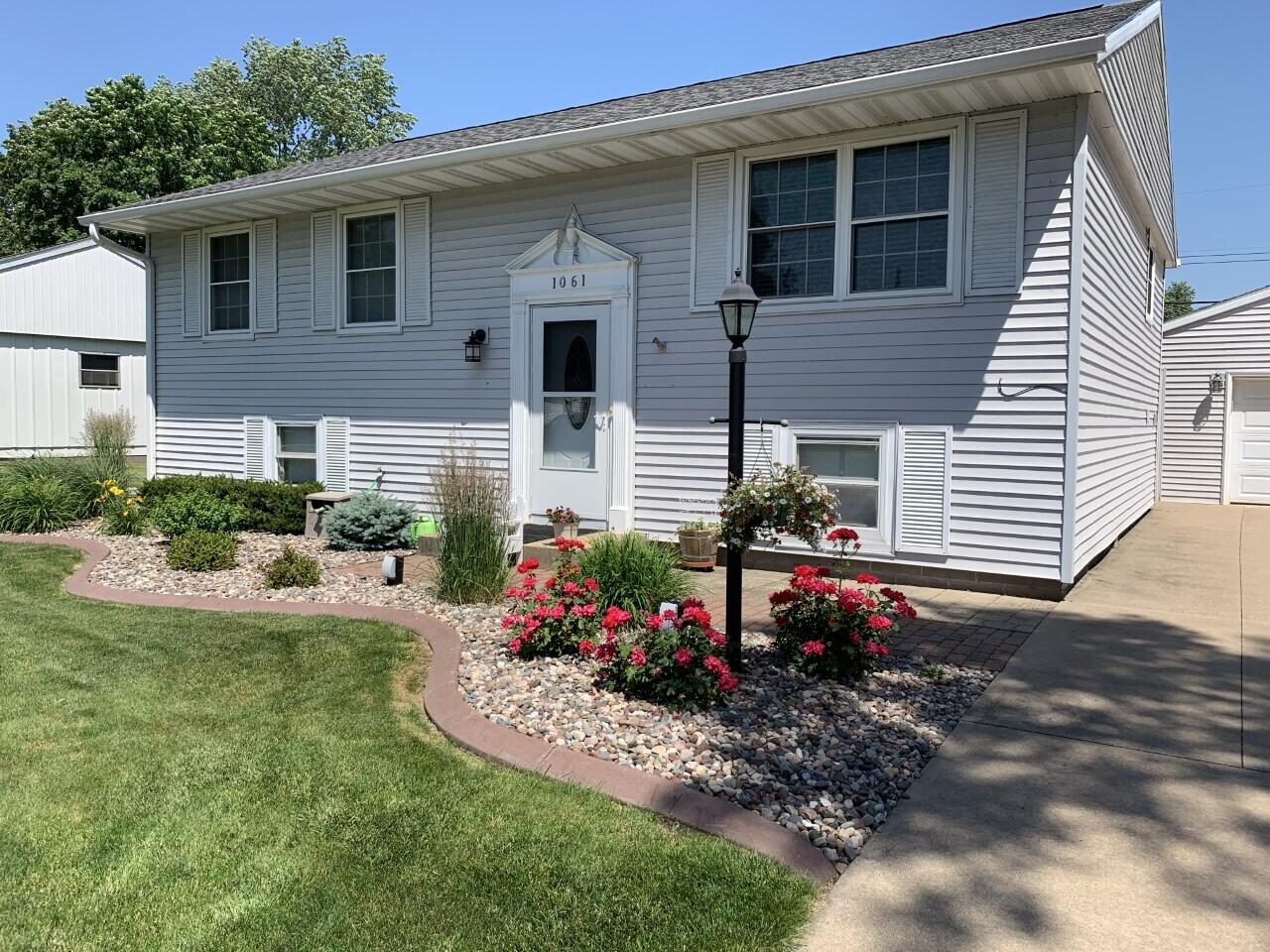 1061 Green Onalaska WI 54650 1832162 image1