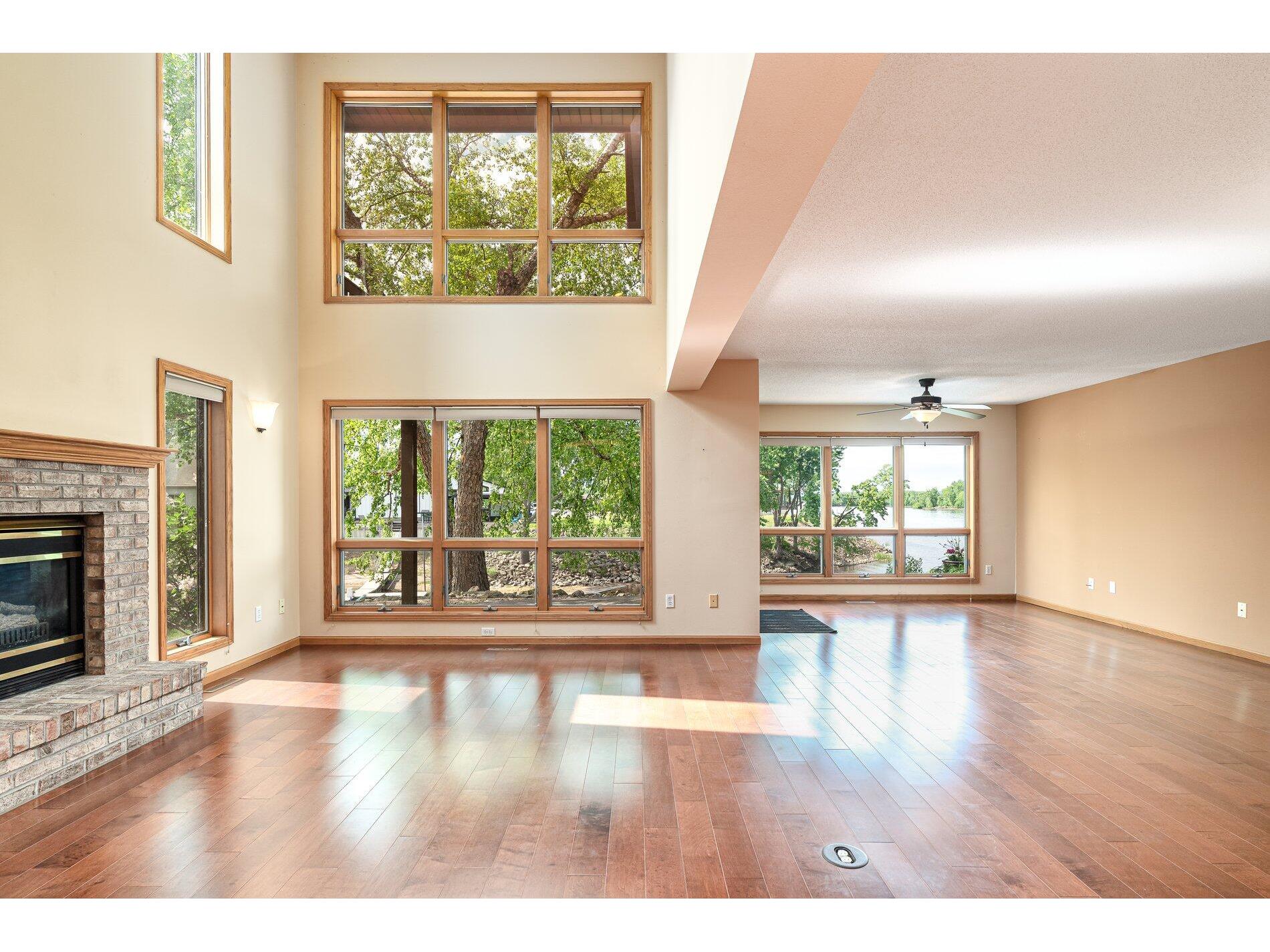 1067 Lauderdale Onalaska WI 54650 1964173 image3