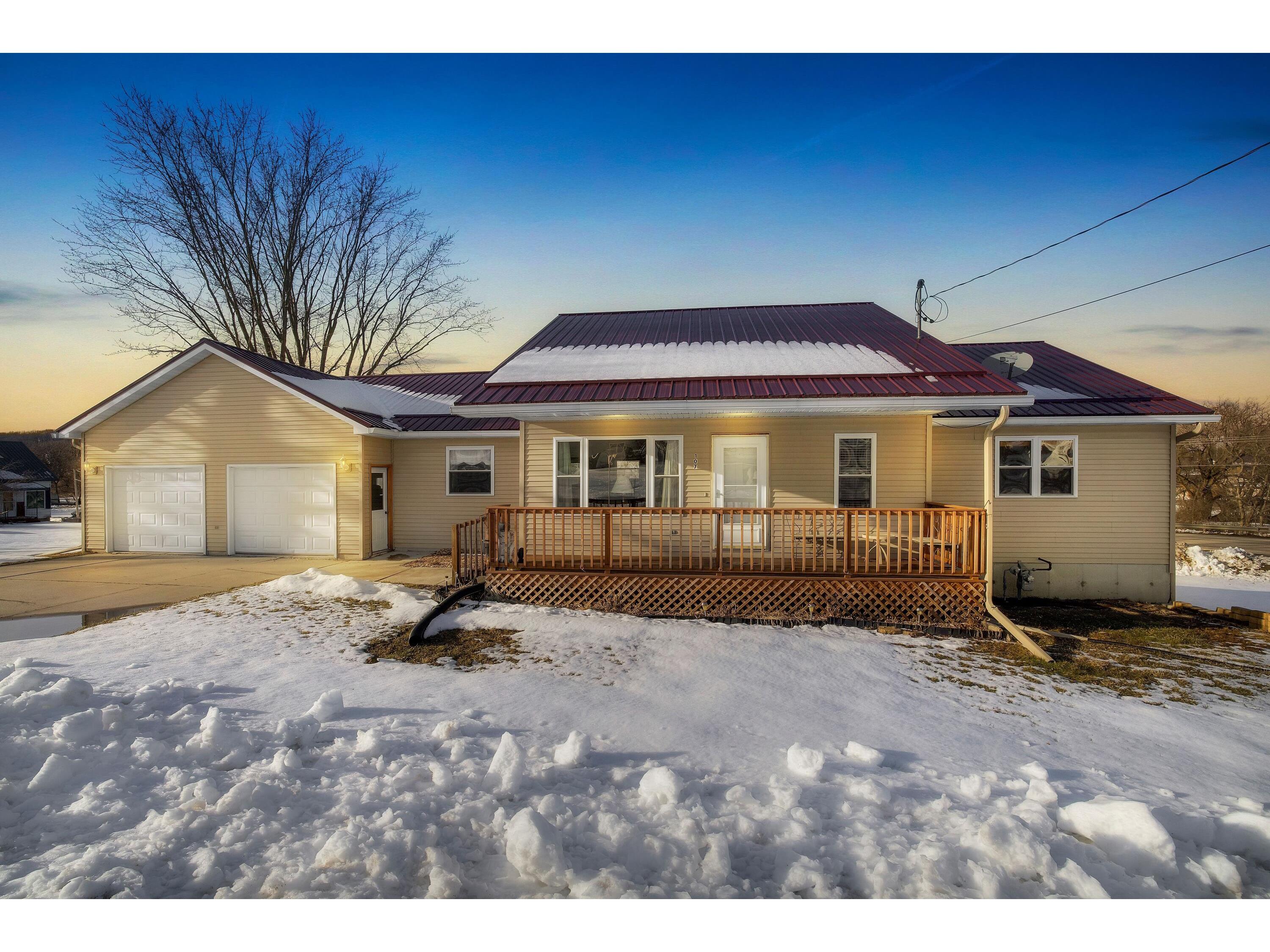 107 Forest Kendall WI 54638 1826918 image1