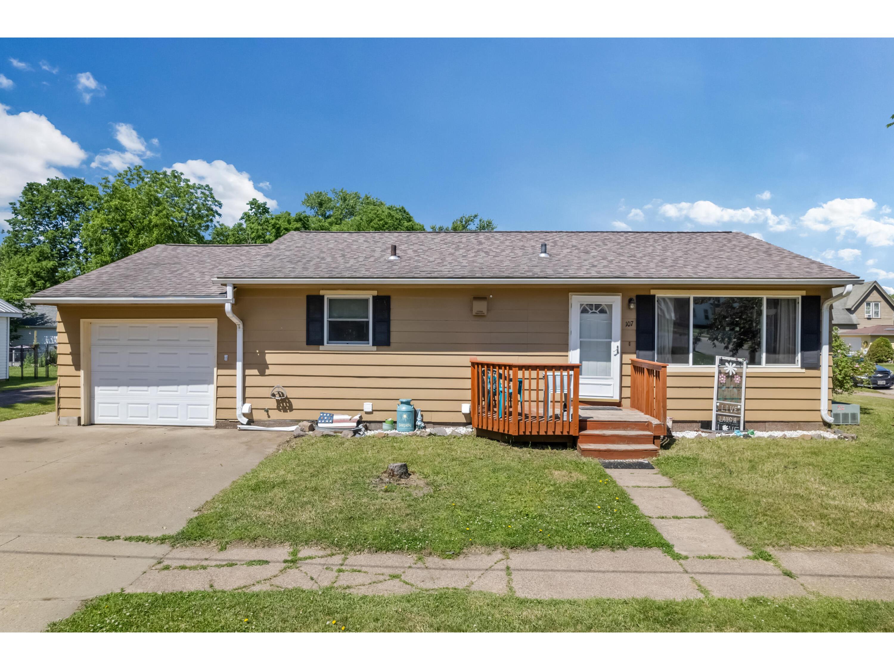 107 S 6th Black River Falls WI 54615 1965599 image1