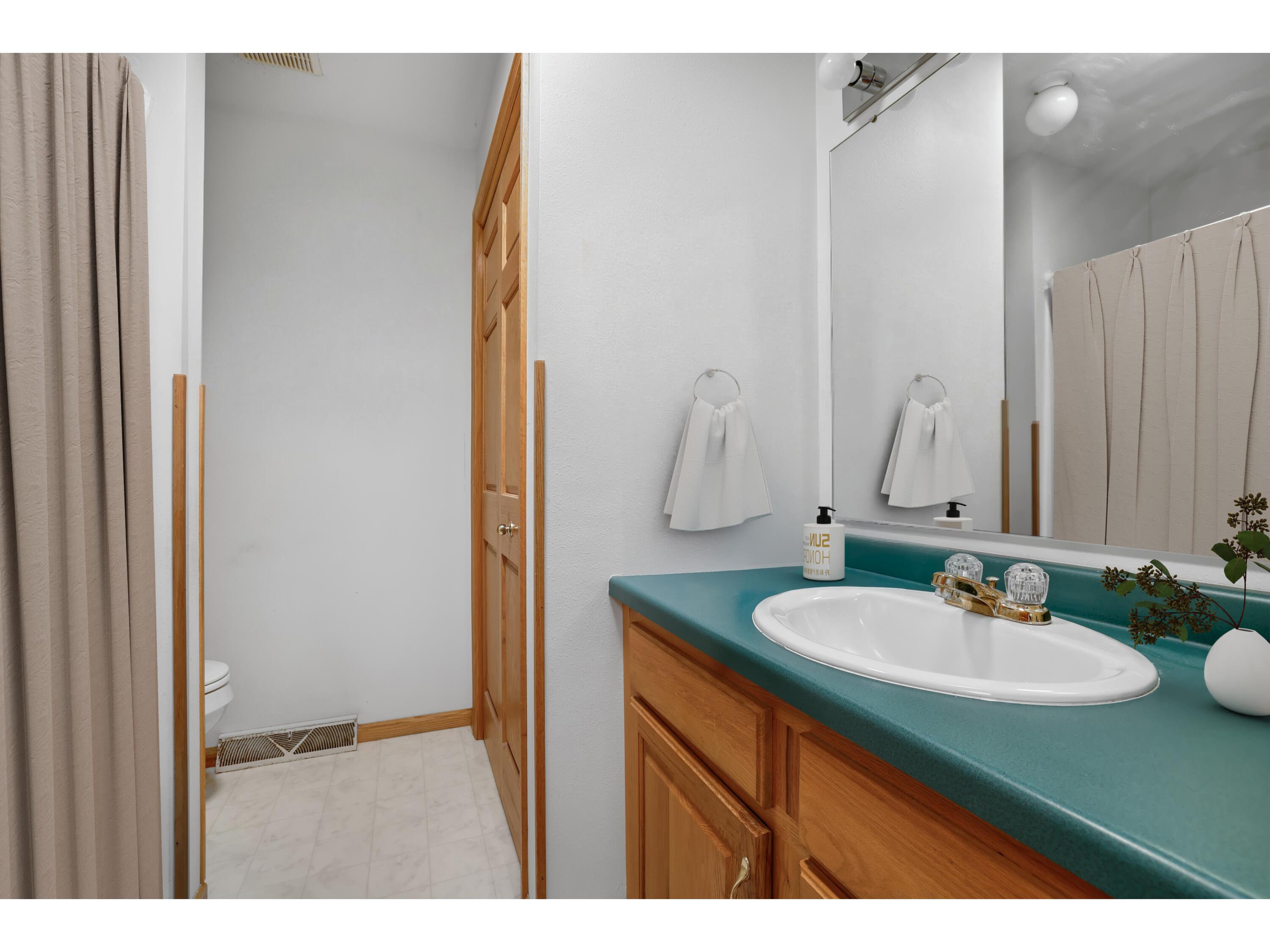 1075 Lauderdale Onalaska WI 54650 1955392 image22