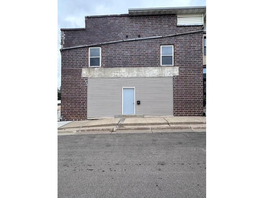 108 Grove Caledonia MN 55921 1931308 image1