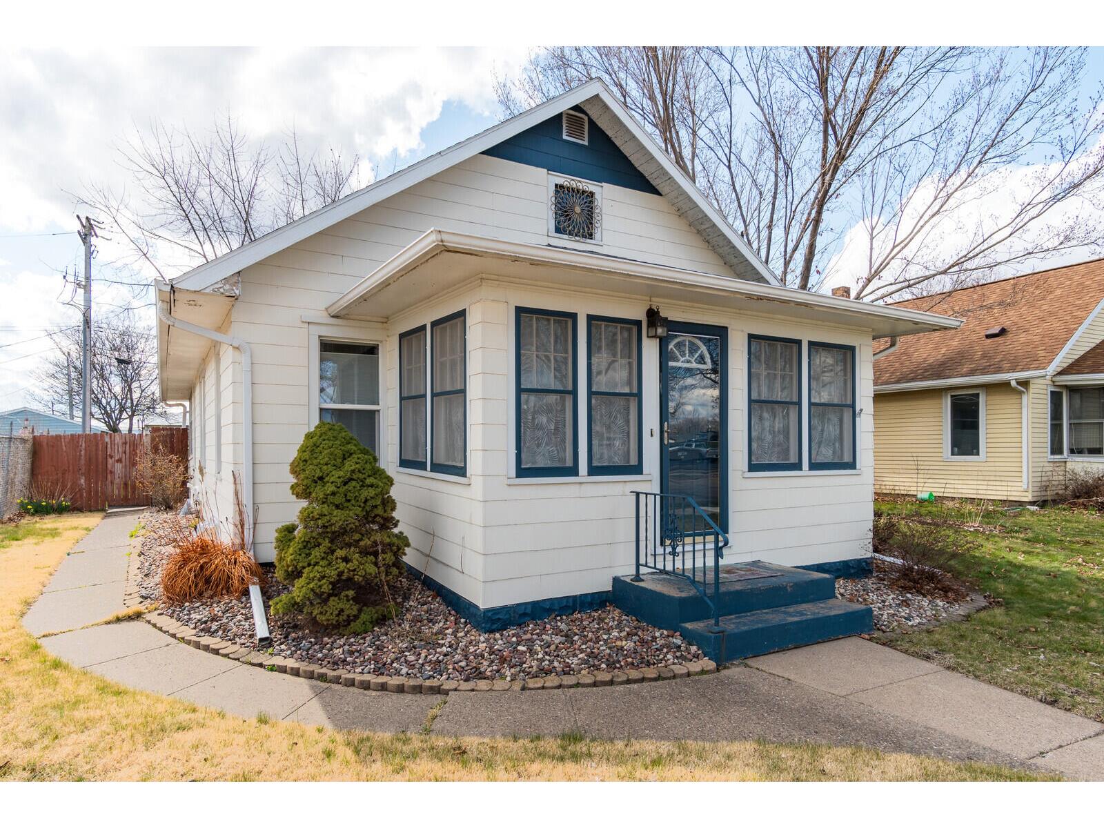 109 4th Onalaska WI 54650 1870993 image1