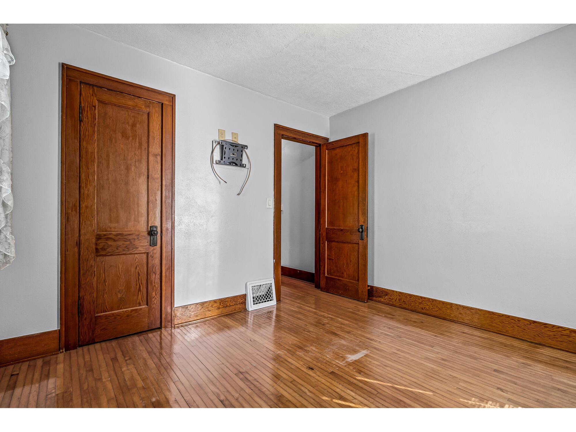 109 N Madison Arcadia WI 54612 1964925 image19