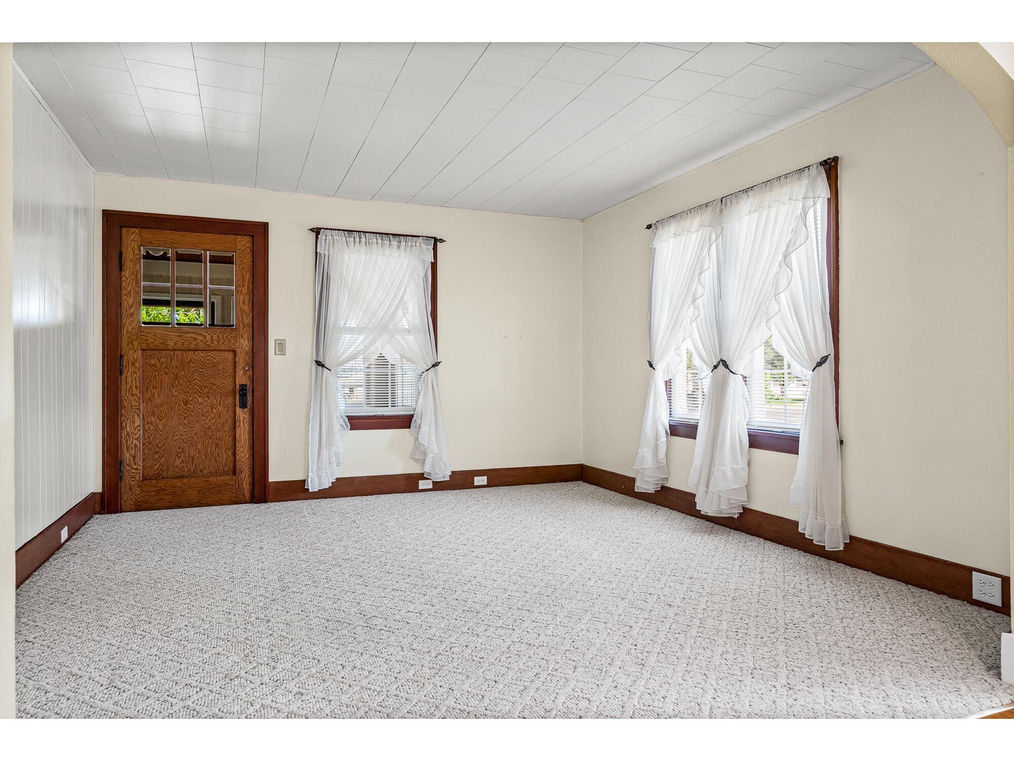 109 N Madison Arcadia WI 54612 1964925 image7