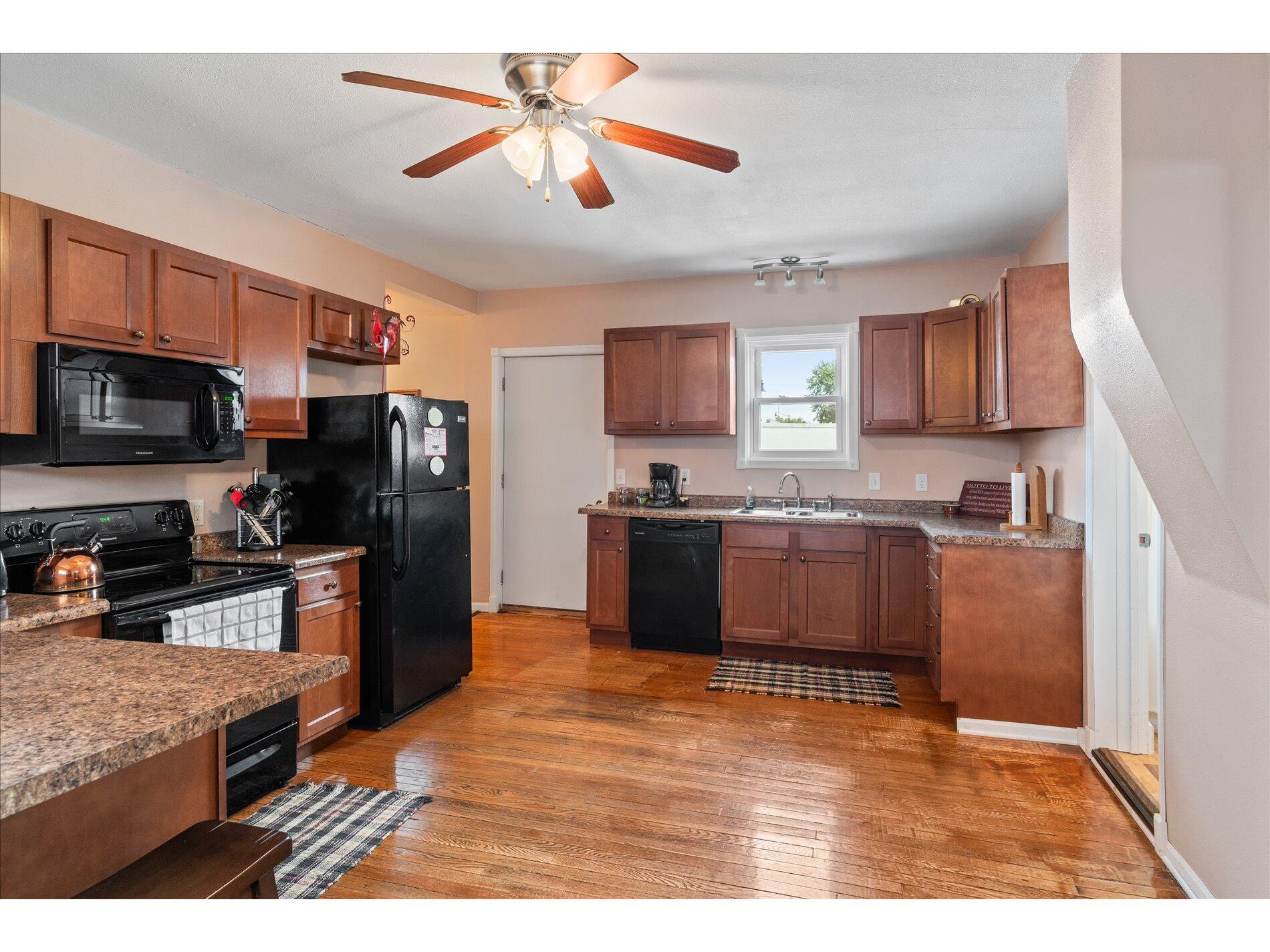 109 S Main Westby WI 54667 1935109 image21