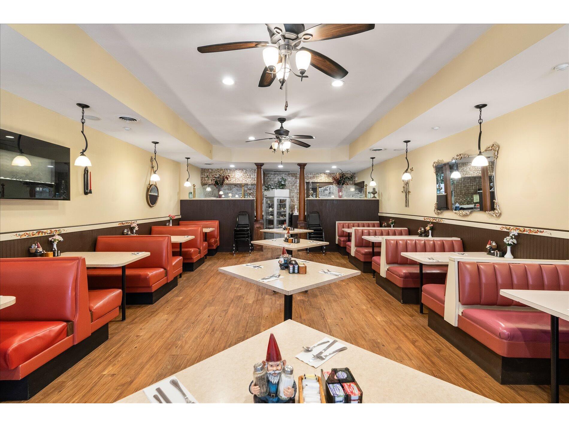 109 S Main Westby WI 54667 1935109 image7