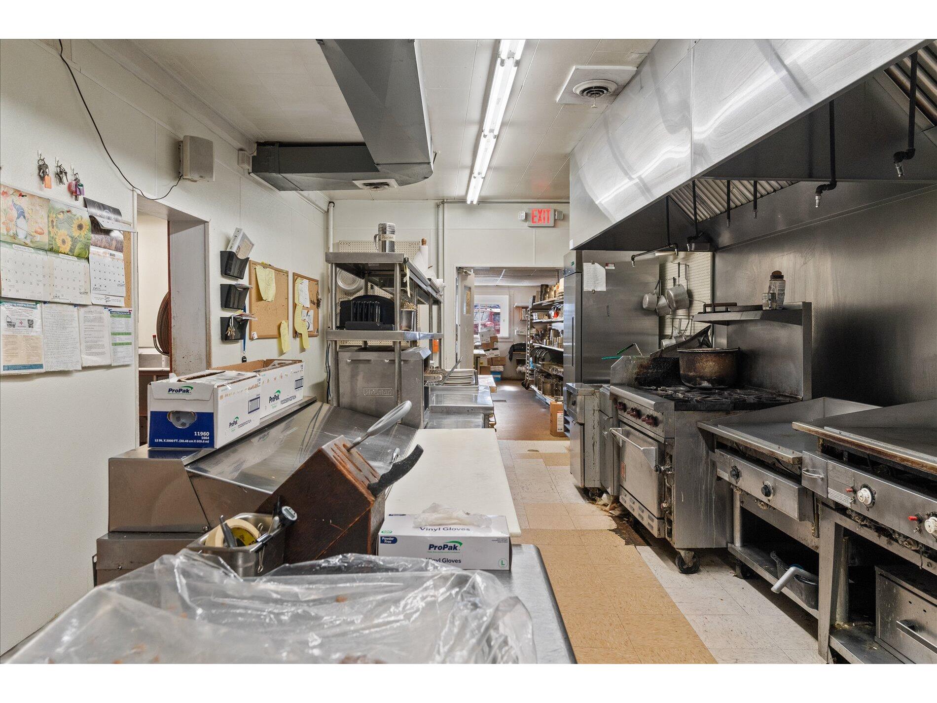 109 S Main Westby WI 54667 1935109 image9