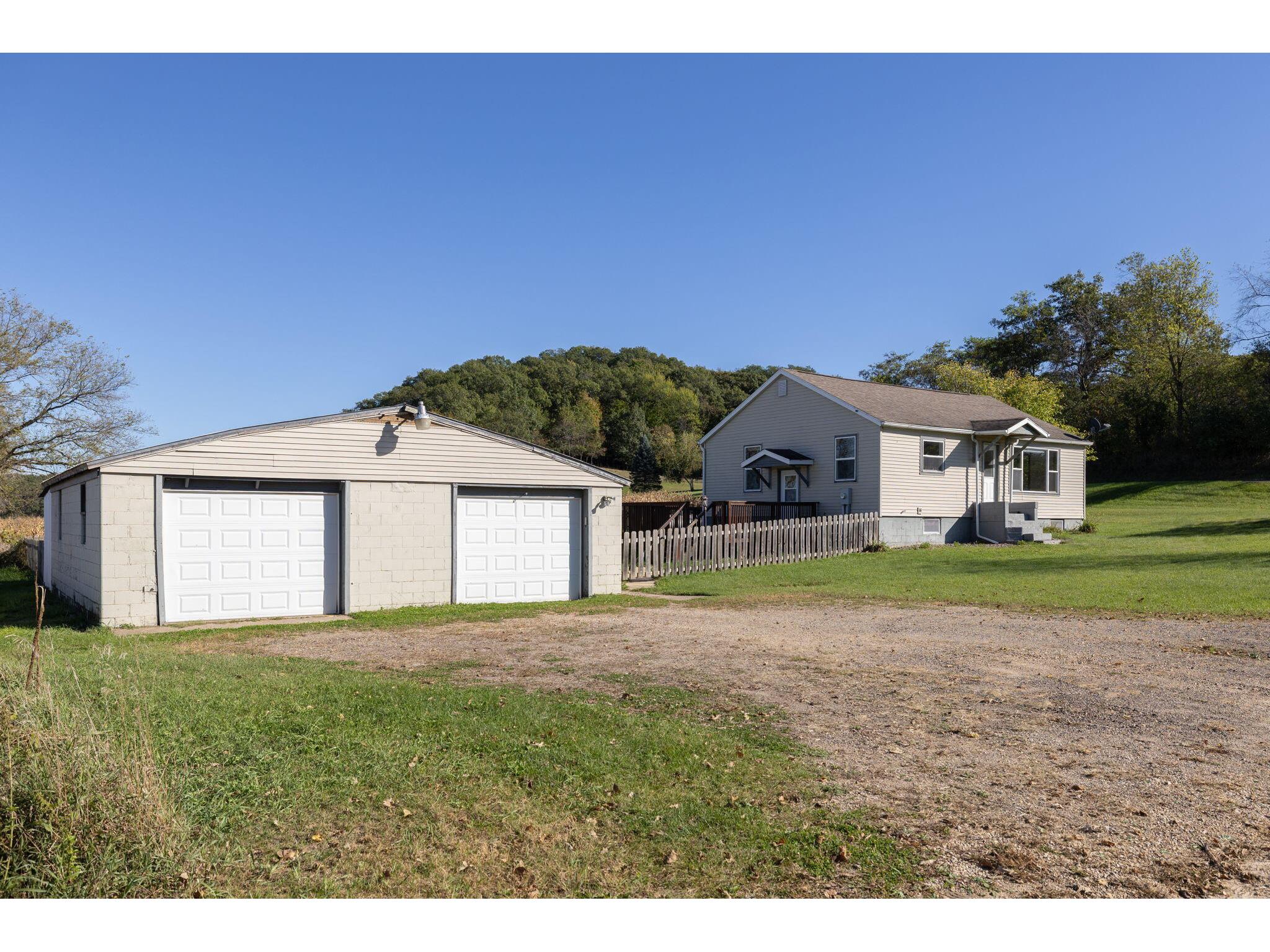 10996 Janus Angelo WI 54656 1938515 image1