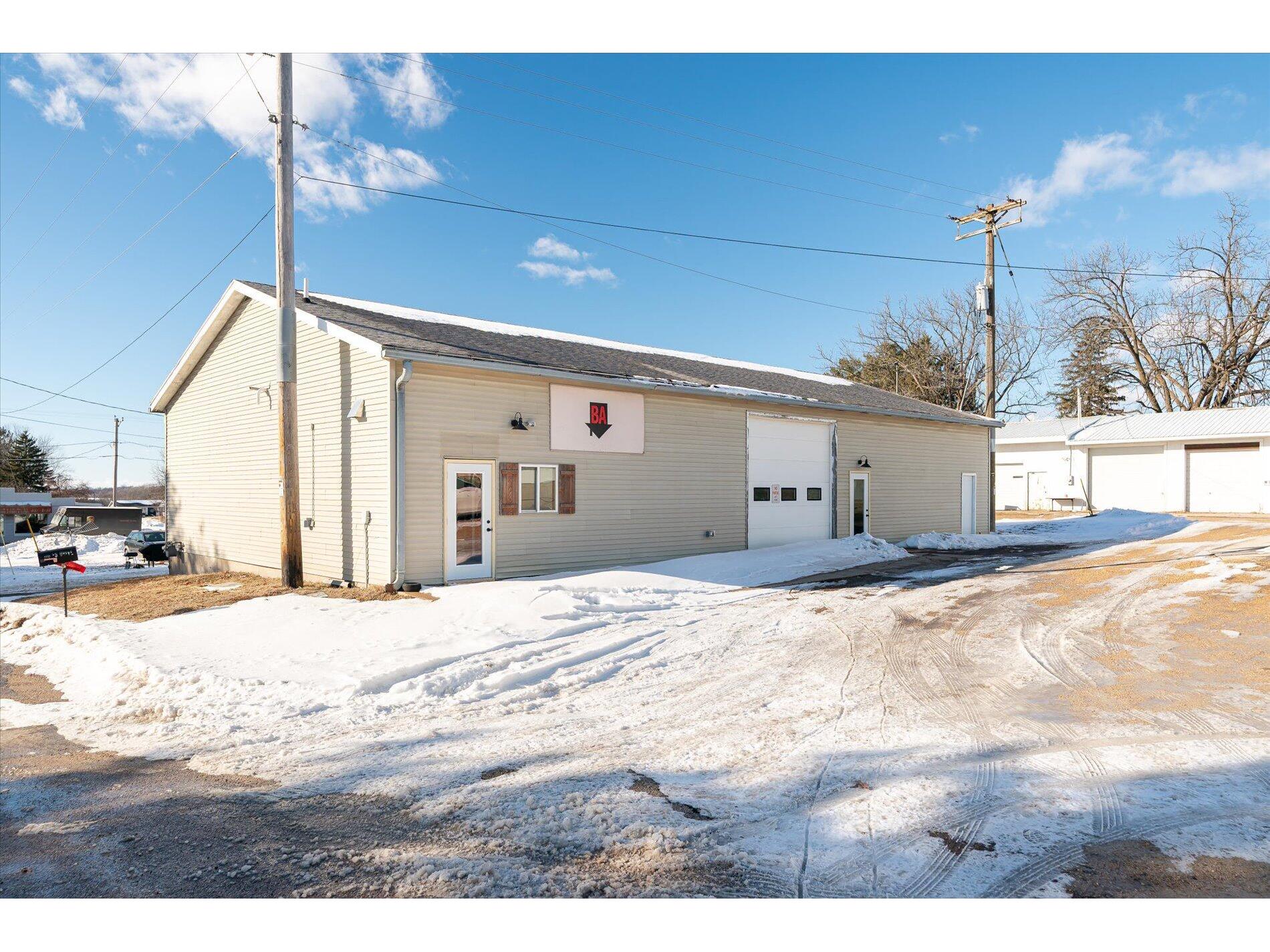 110 FS Viroqua WI 54665 1949863 image1