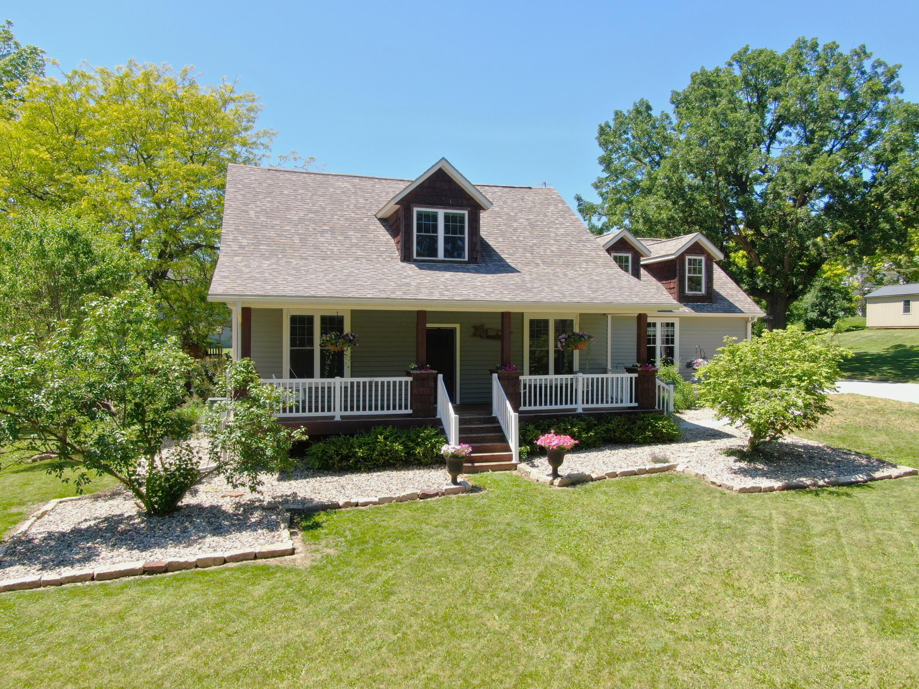 110 Vernon Westby WI 54667 1879061 image1