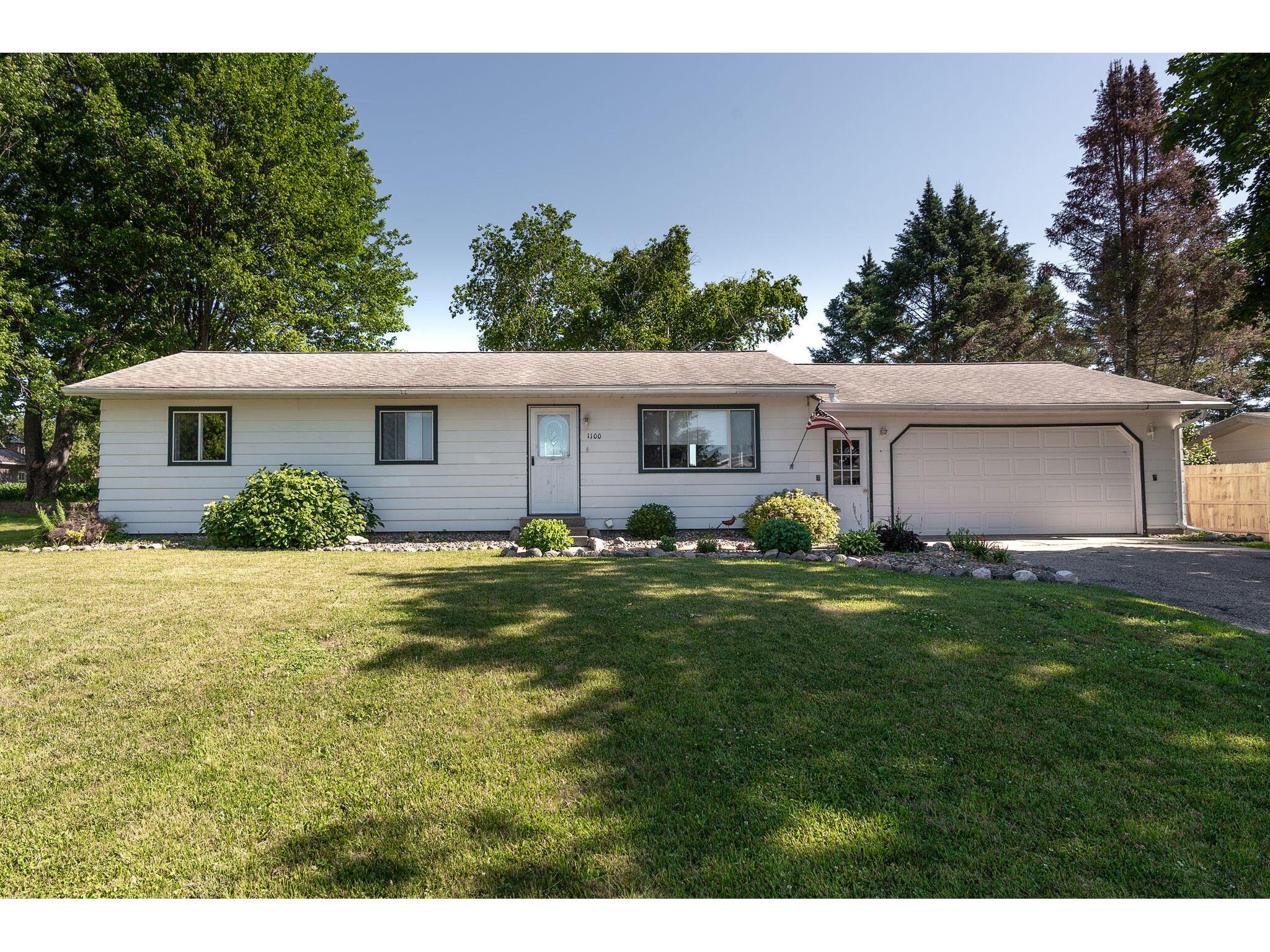 1100 Jane Dr, Sparta, WI 54656 MLS 1799414 Edina Realty